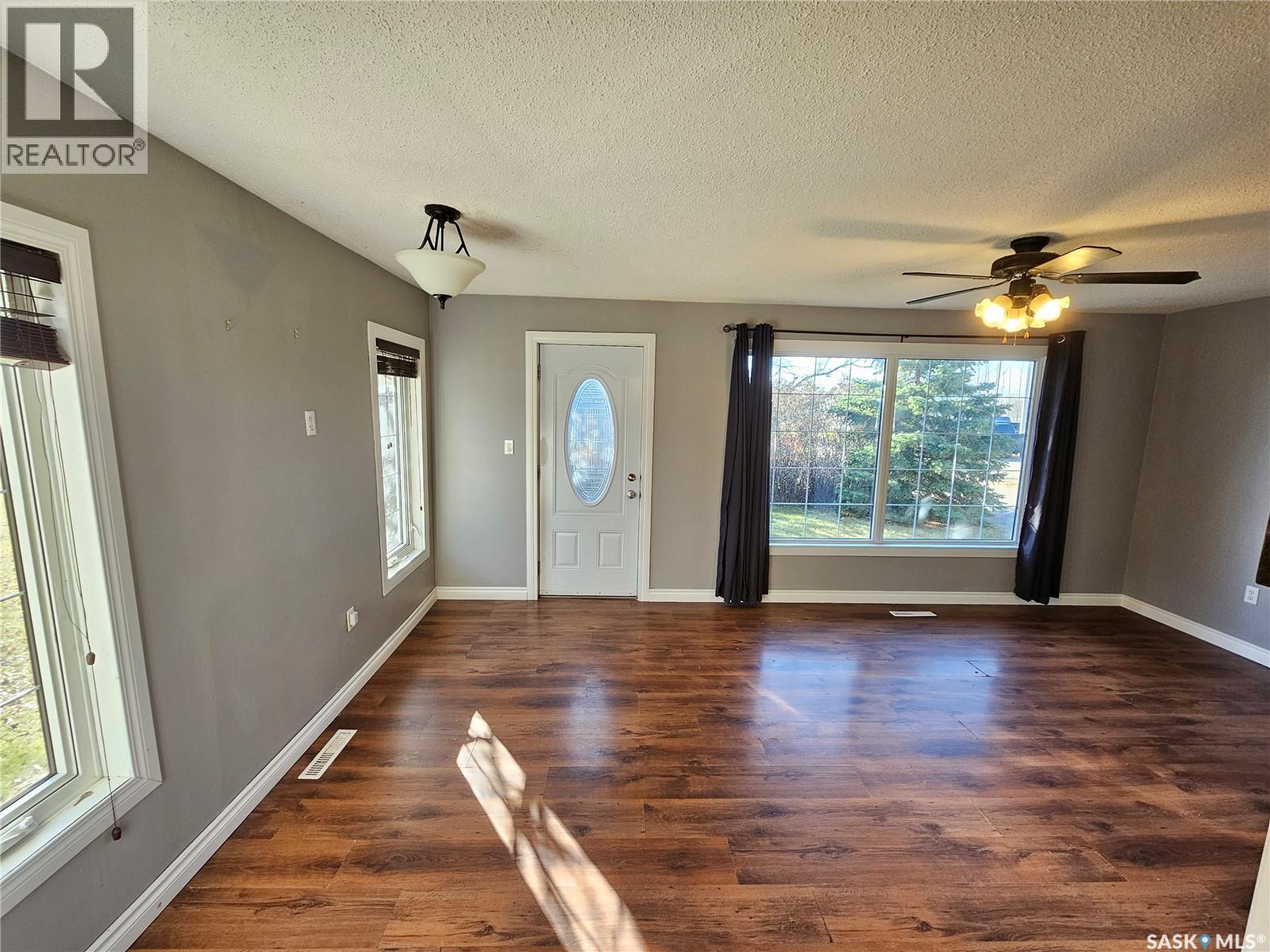 503 Souris Avenue E, Carlyle, Saskatchewan  S0C 0R0 - Photo 29 - SK023931