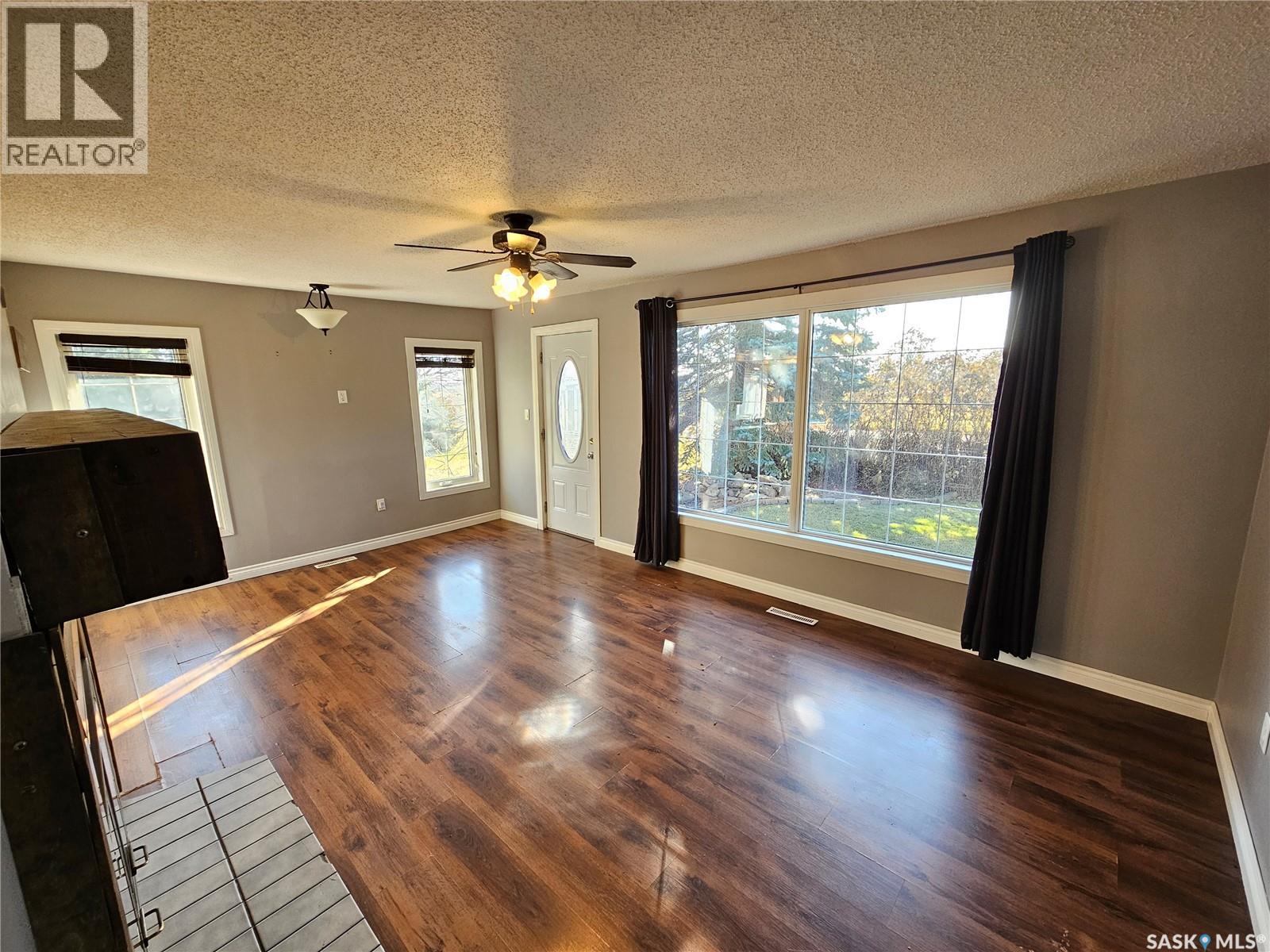 503 Souris Avenue E, Carlyle, Saskatchewan  S0C 0R0 - Photo 34 - SK023931