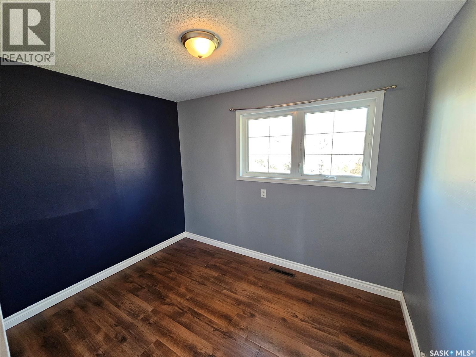 503 Souris Avenue E, Carlyle, Saskatchewan  S0C 0R0 - Photo 38 - SK023931