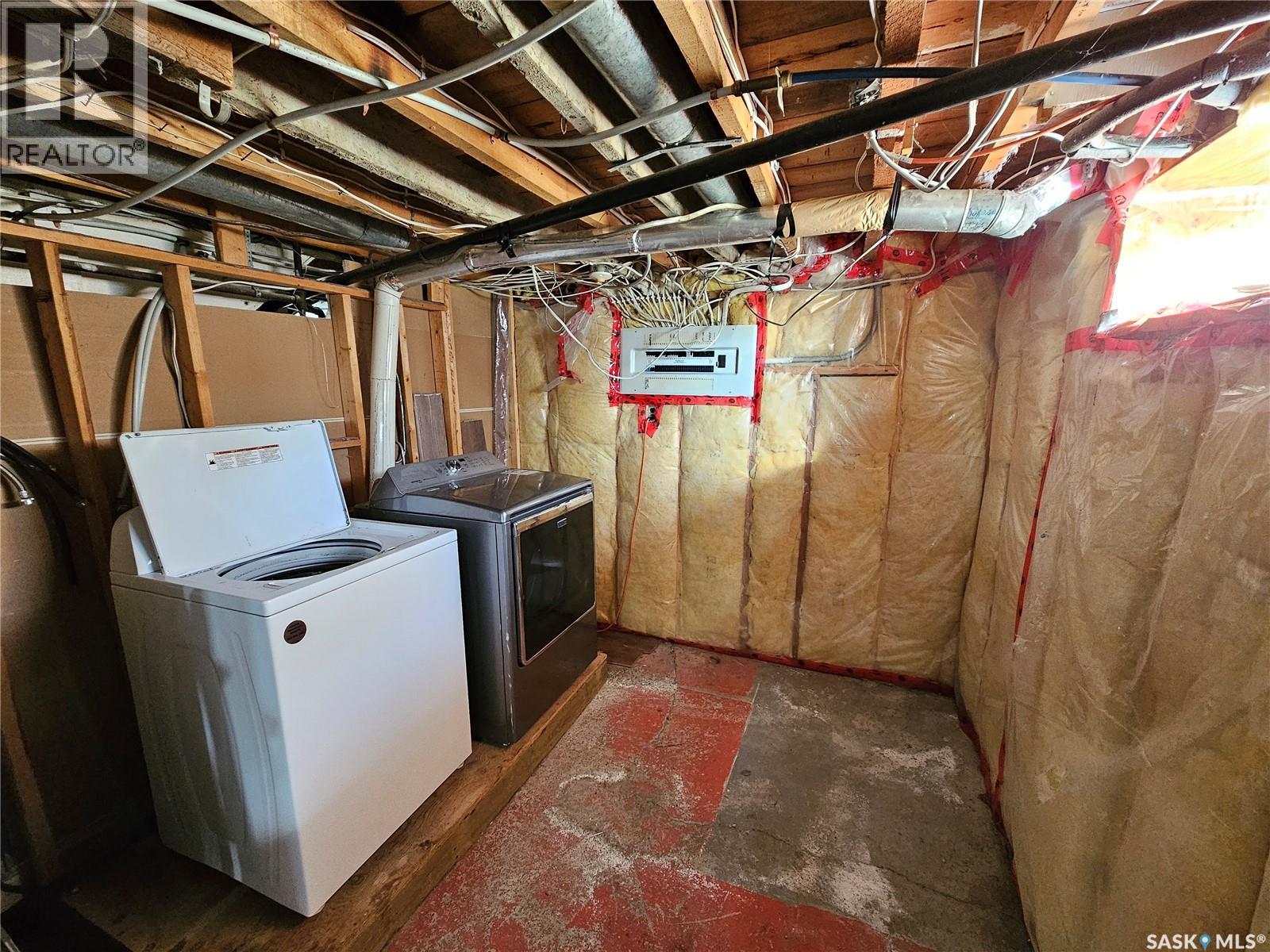 503 Souris Avenue E, Carlyle, Saskatchewan  S0C 0R0 - Photo 42 - SK023931