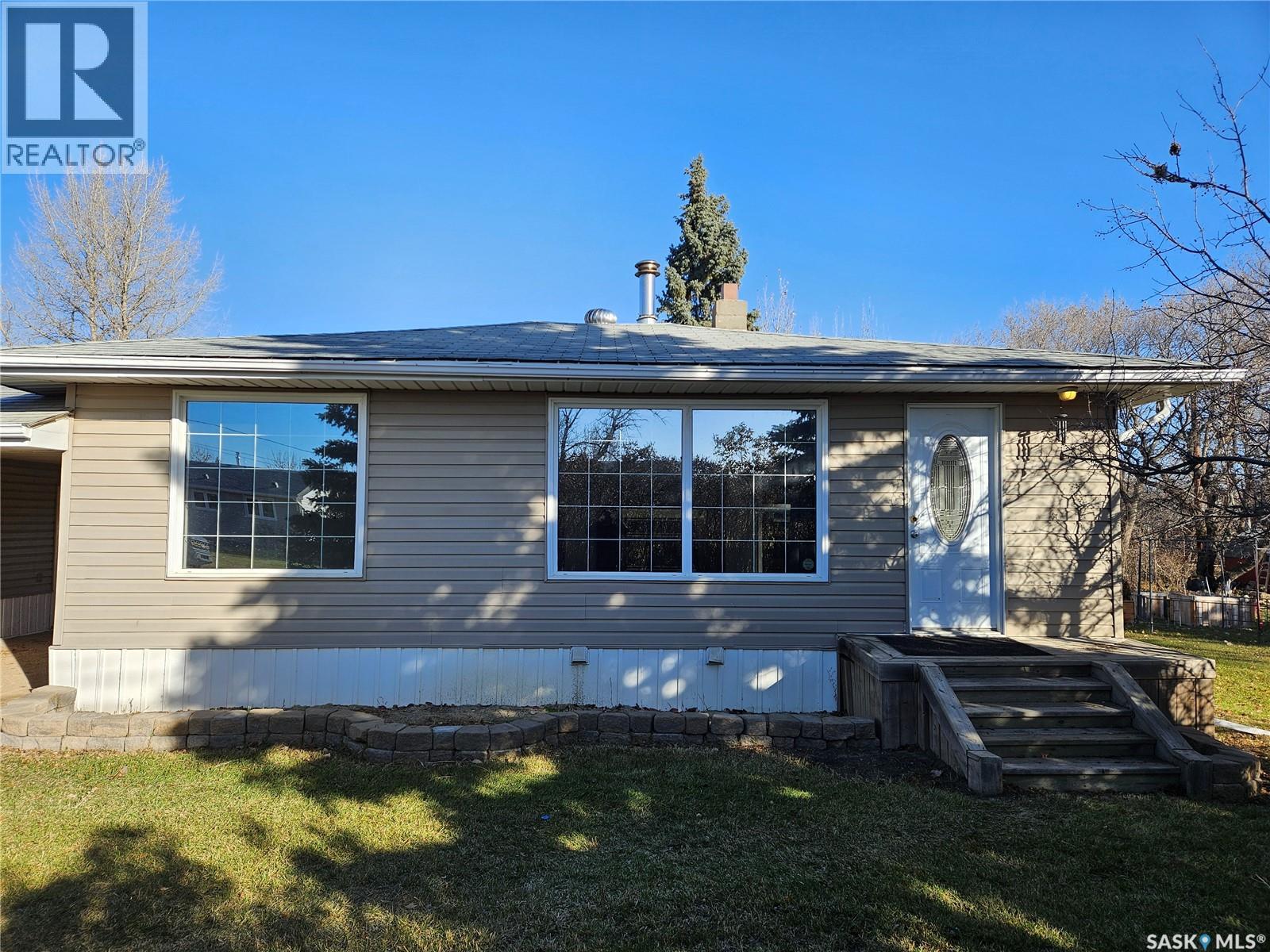 503 Souris Avenue E, Carlyle, Saskatchewan  S0C 0R0 - Photo 5 - SK023931