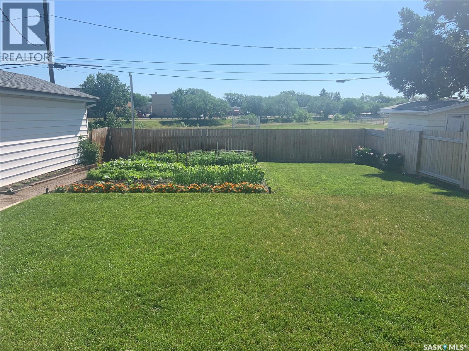 25 Cameron Crescent, Regina, Saskatchewan  S4S 2X1 - Photo 32 - SK023886