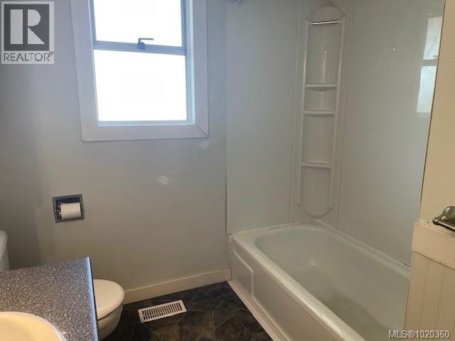 1746 Fitzgerald Ave, Courtenay, British Columbia  V9N 2S7 - Photo 11 - 1020360