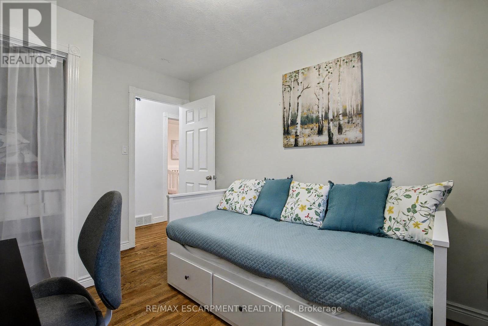 111 First Avenue, Cambridge, Ontario  N1S 2B5 - Photo 15 - X12540616