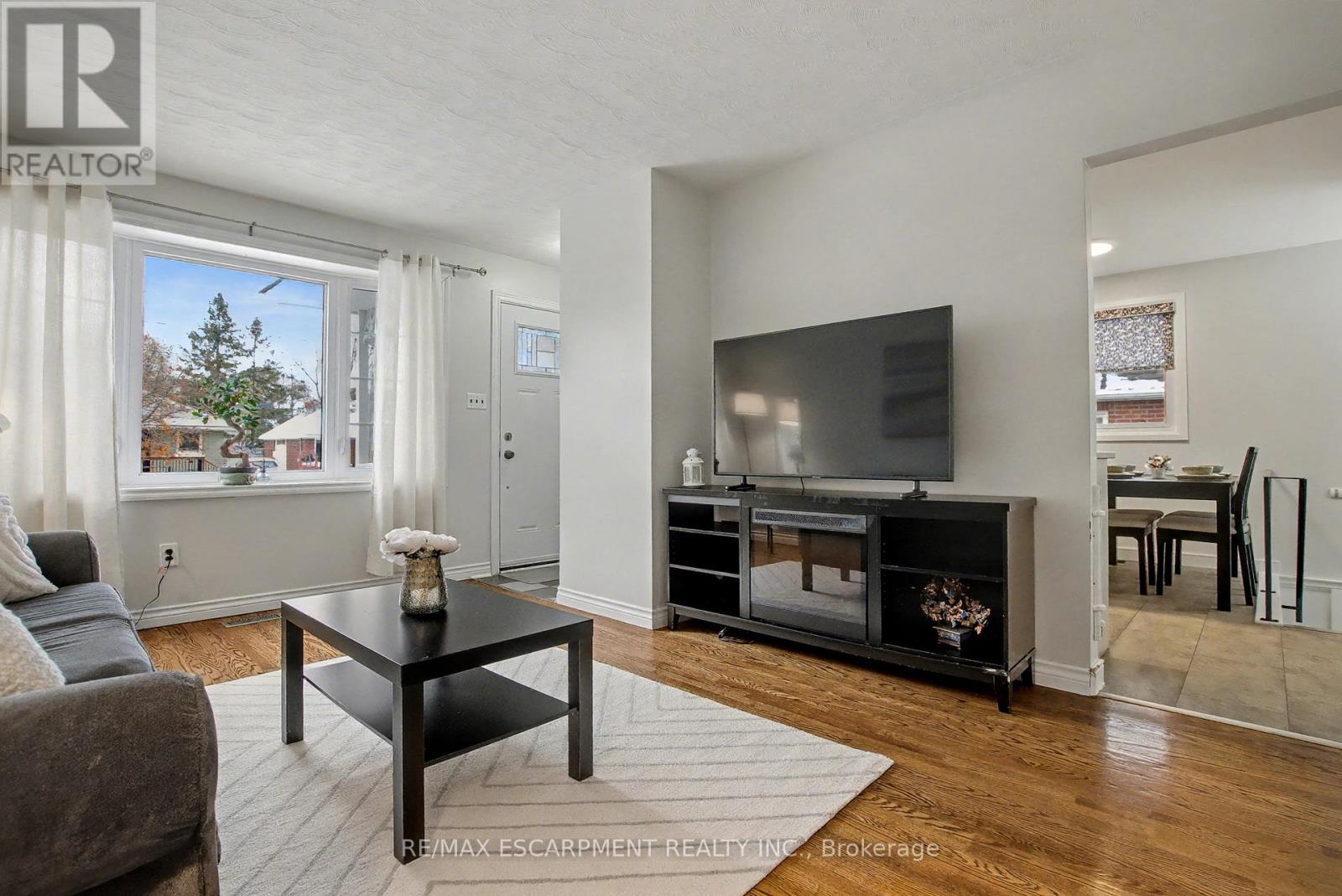 111 First Avenue, Cambridge, Ontario  N1S 2B5 - Photo 8 - X12540616