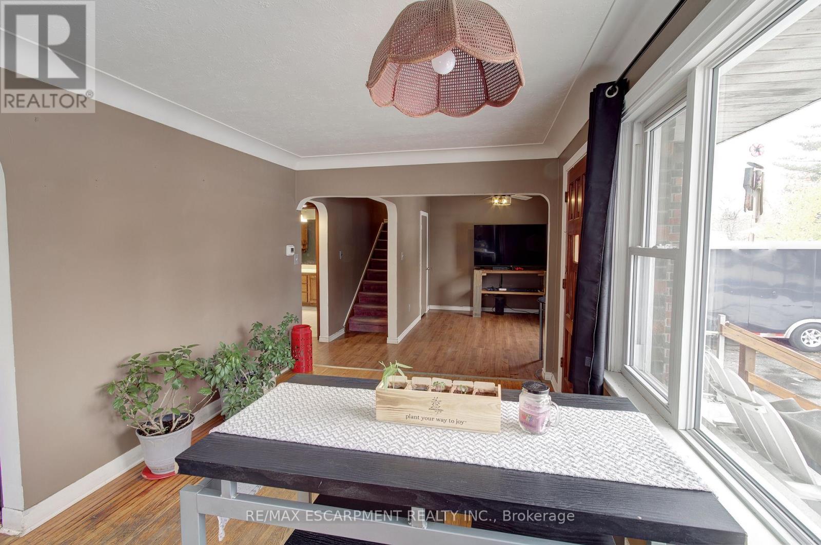 67 Blossom Avenue, Brantford, Ontario  N3T 5L9 - Photo 22 - X12540632