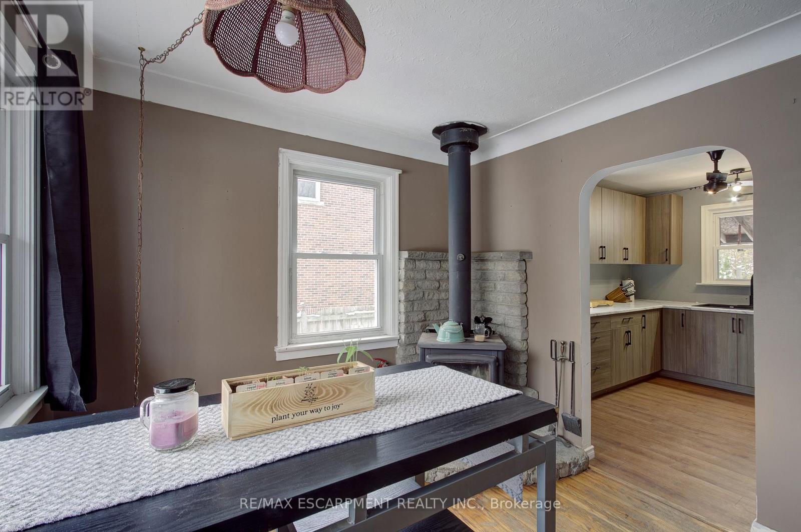 67 Blossom Avenue, Brantford, Ontario  N3T 5L9 - Photo 23 - X12540632