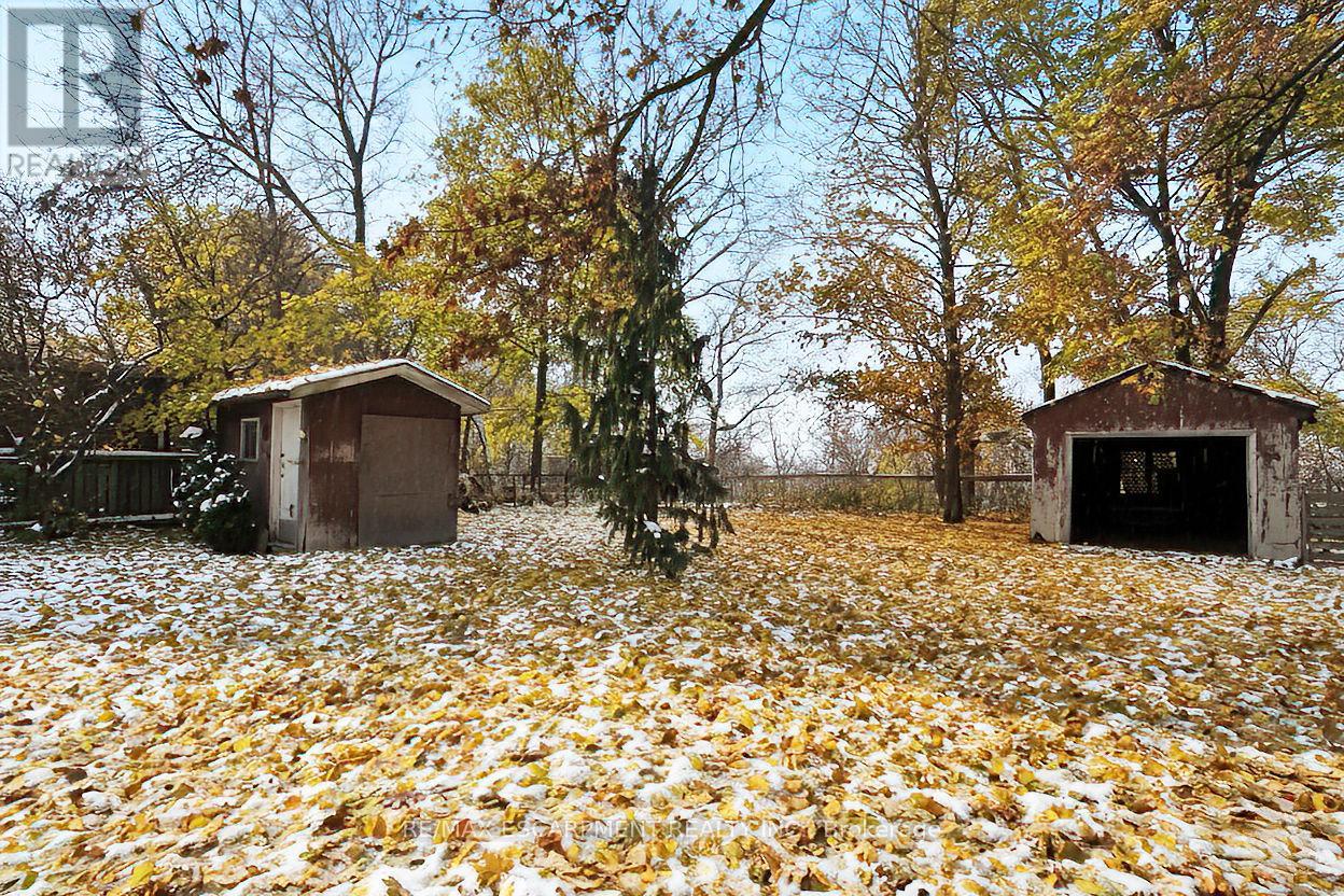 67 Blossom Avenue, Brantford, Ontario  N3T 5L9 - Photo 38 - X12540632