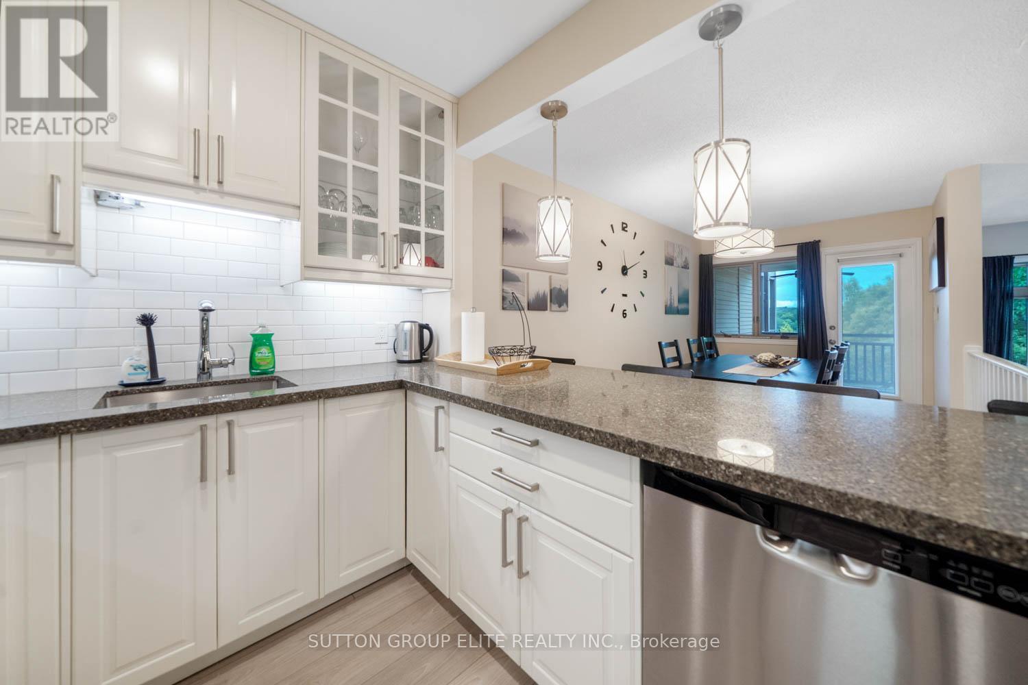 16 - 1611 Grandview Hilltop Drive, Huntsville, Ontario  P1H 2J5 - Photo 7 - X12540706