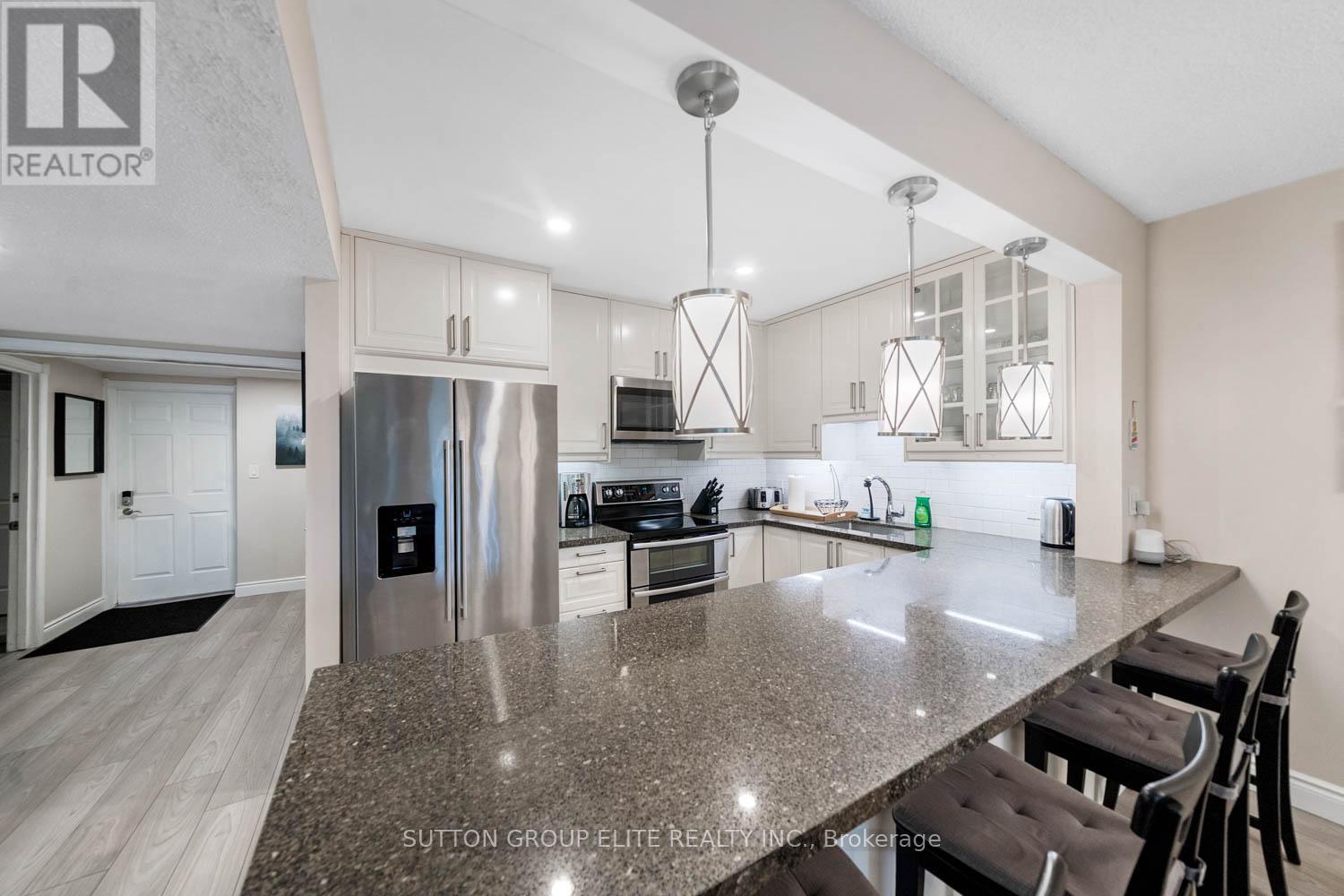 16 - 1611 Grandview Hilltop Drive, Huntsville, Ontario  P1H 2J5 - Photo 8 - X12540706