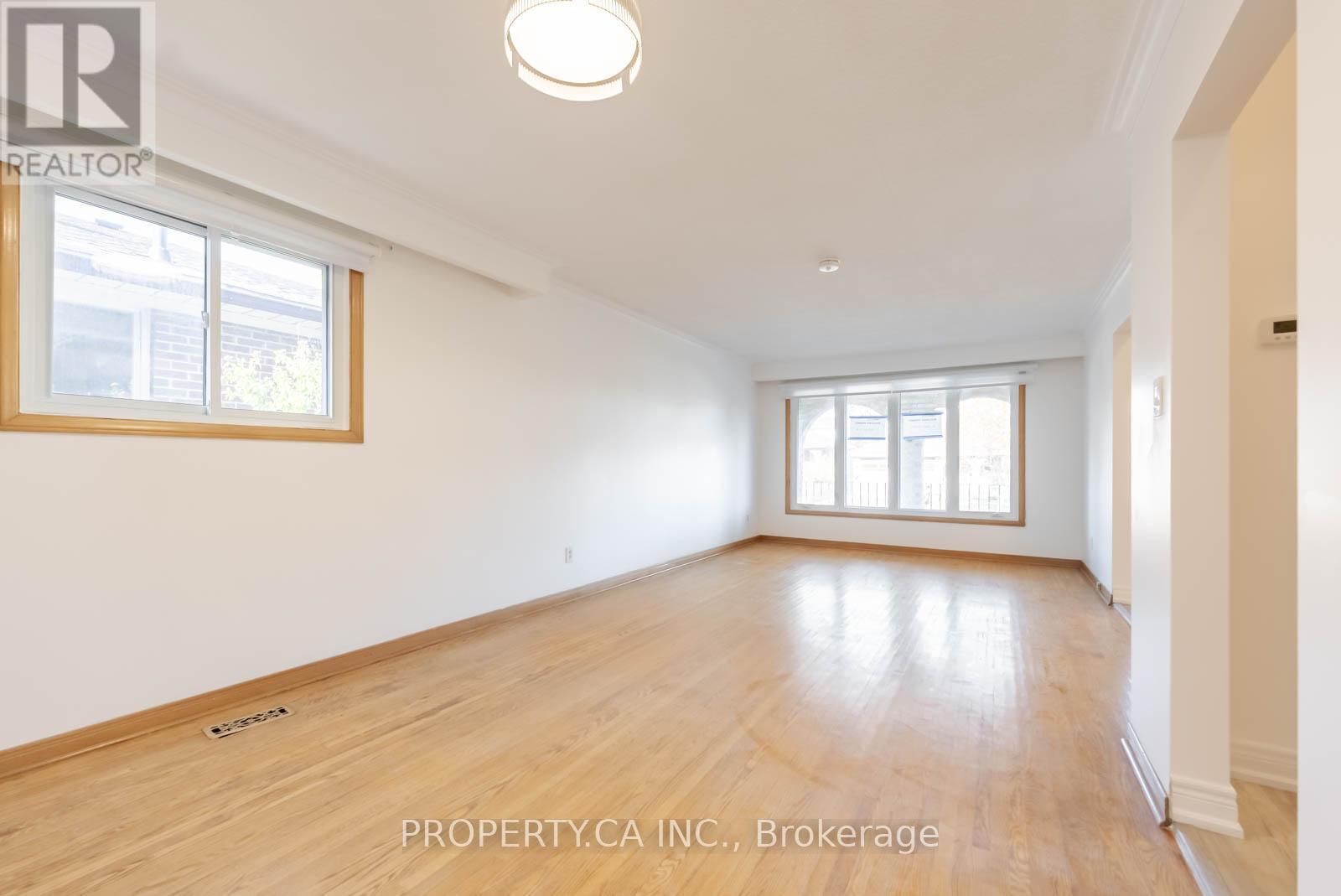 Main - 15 Riant Street, Toronto, Ontario  M1M 3S8 - Photo 12 - E12540718