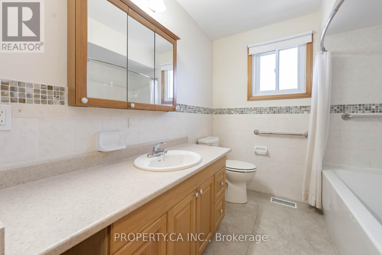 Main - 15 Riant Street, Toronto, Ontario  M1M 3S8 - Photo 24 - E12540718