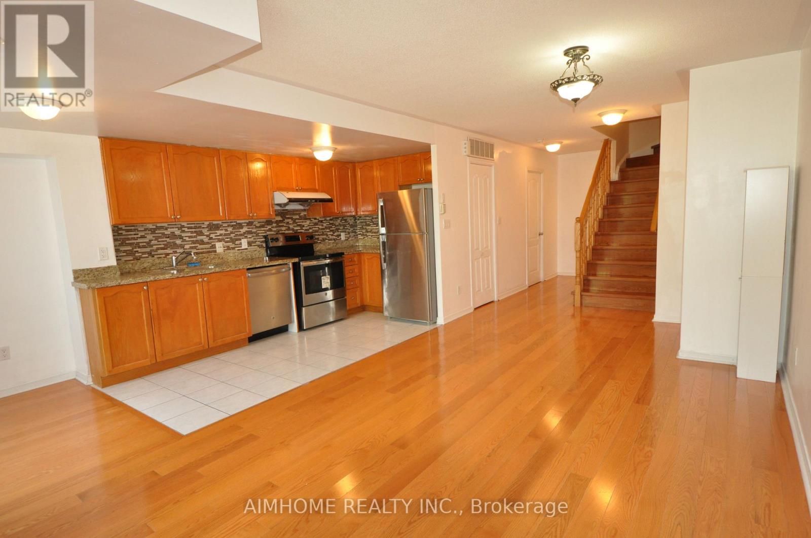 311 - 15 Strangford Lane, Toronto, Ontario  M1L 0E5 - Photo 2 - E12540798