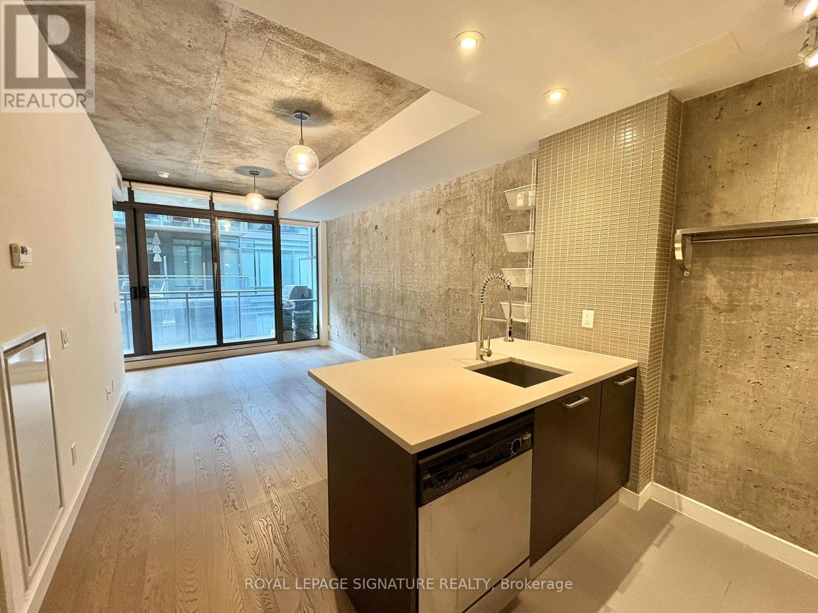 614 - 90 Broadview Avenue, Toronto, Ontario  M4M 0A7 - Photo 2 - E12540802