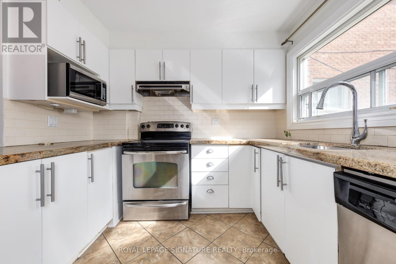 43 Torrens Avenue, Toronto, Ontario  M4K 2H9 - Photo 15 - E12540806