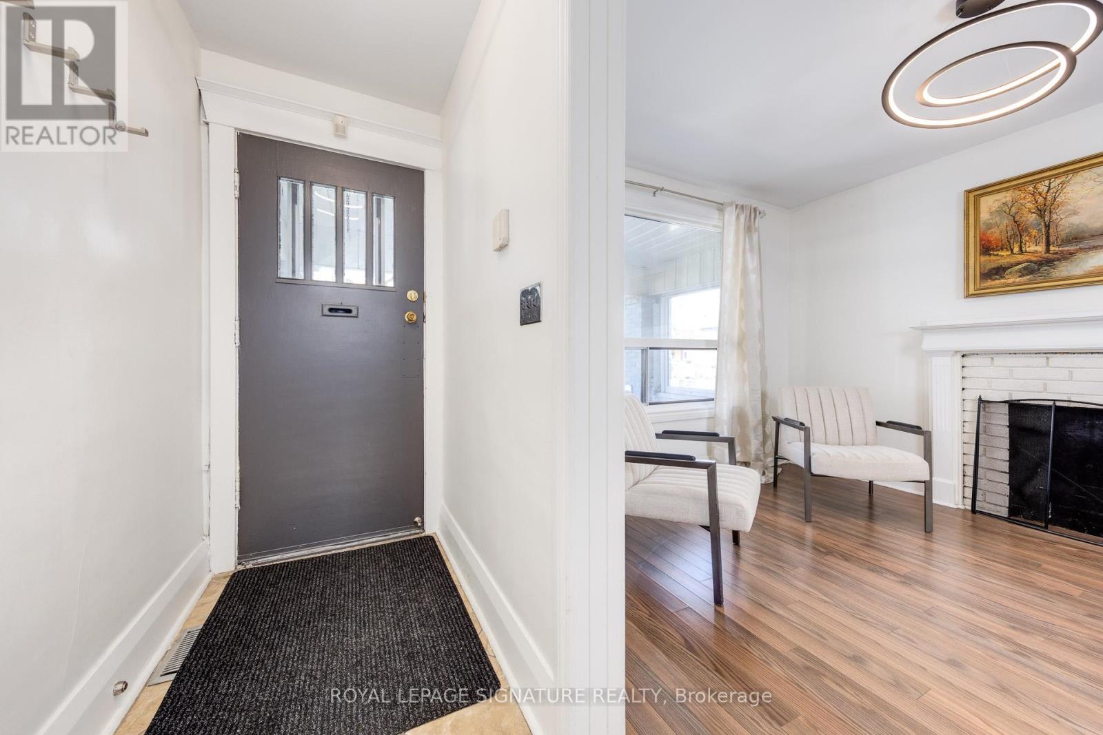 43 Torrens Avenue, Toronto, Ontario  M4K 2H9 - Photo 6 - E12540806