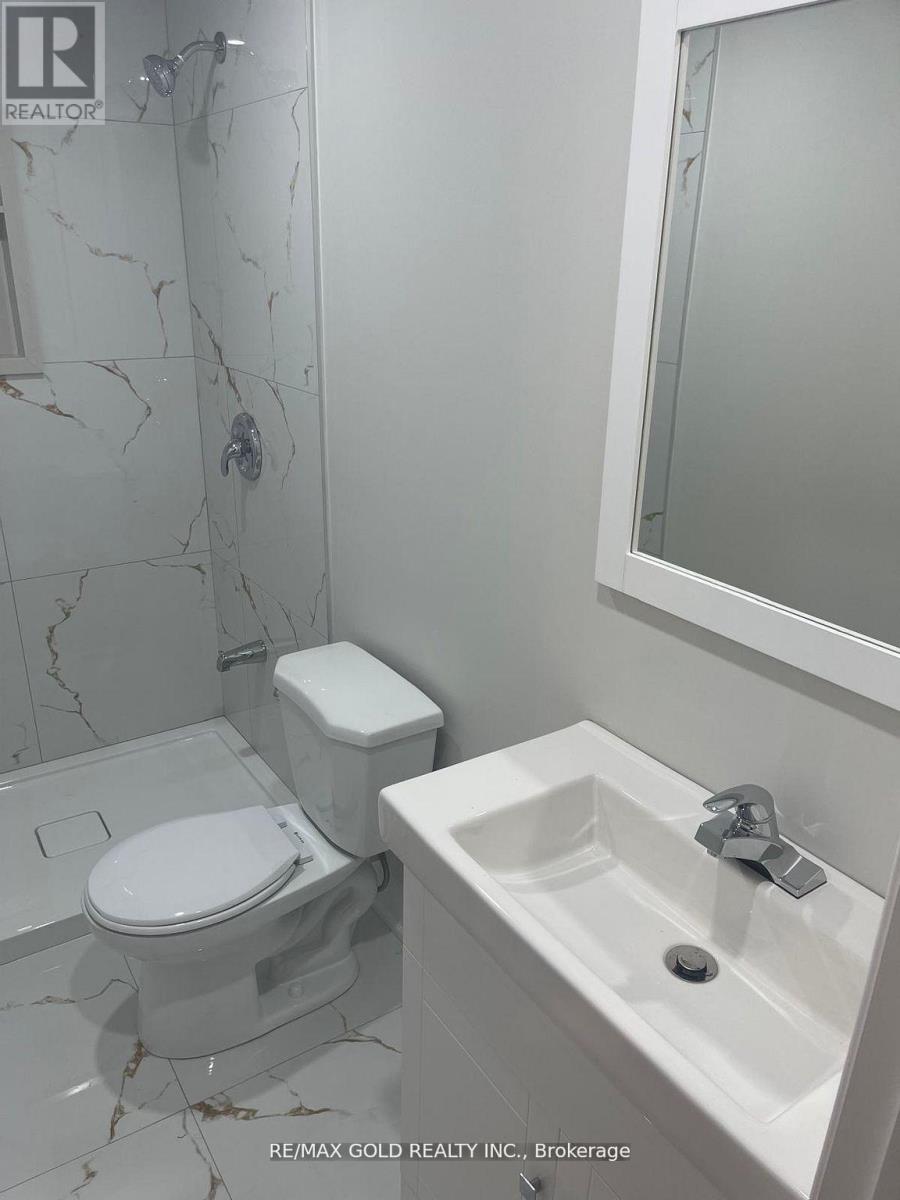 39 Magnolia Avenue, Toronto, Ontario  M1K 3K3 - Photo 14 - E12540828