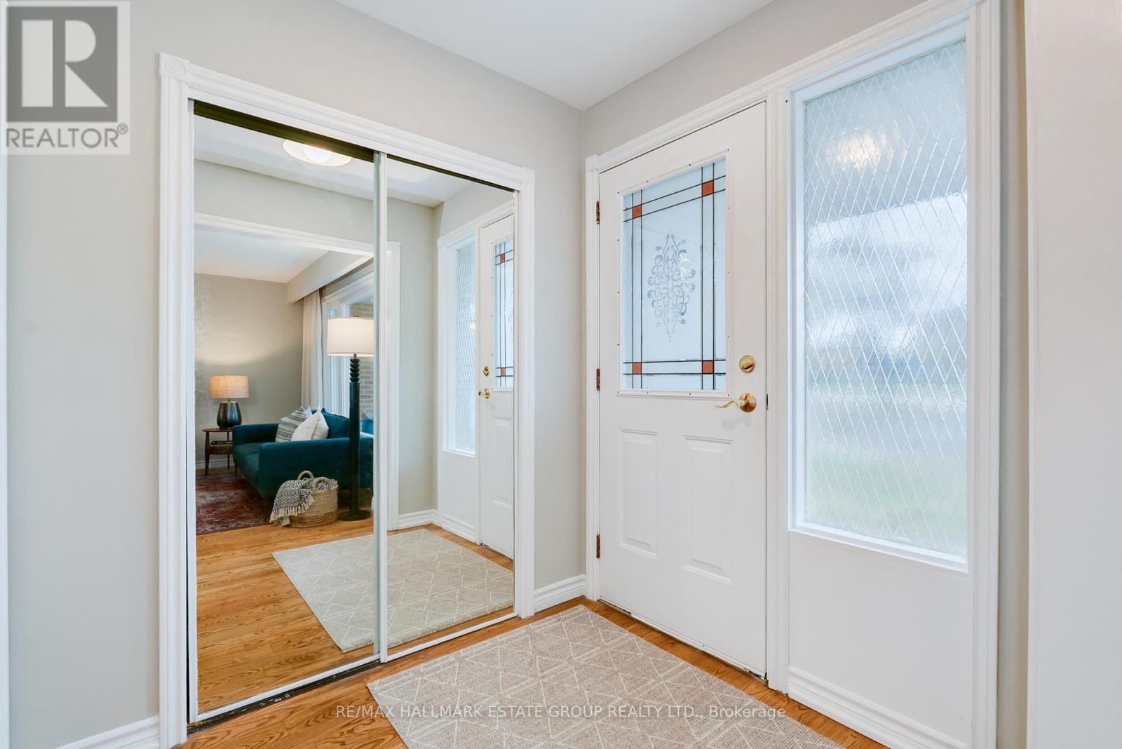 950 Bayshore Court, Pickering, Ontario  L1W 2Y3 - Photo 3 - E12540838