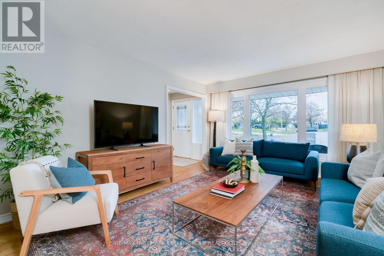 950 Bayshore Court, Pickering, Ontario  L1W 2Y3 - Photo 7 - E12540838