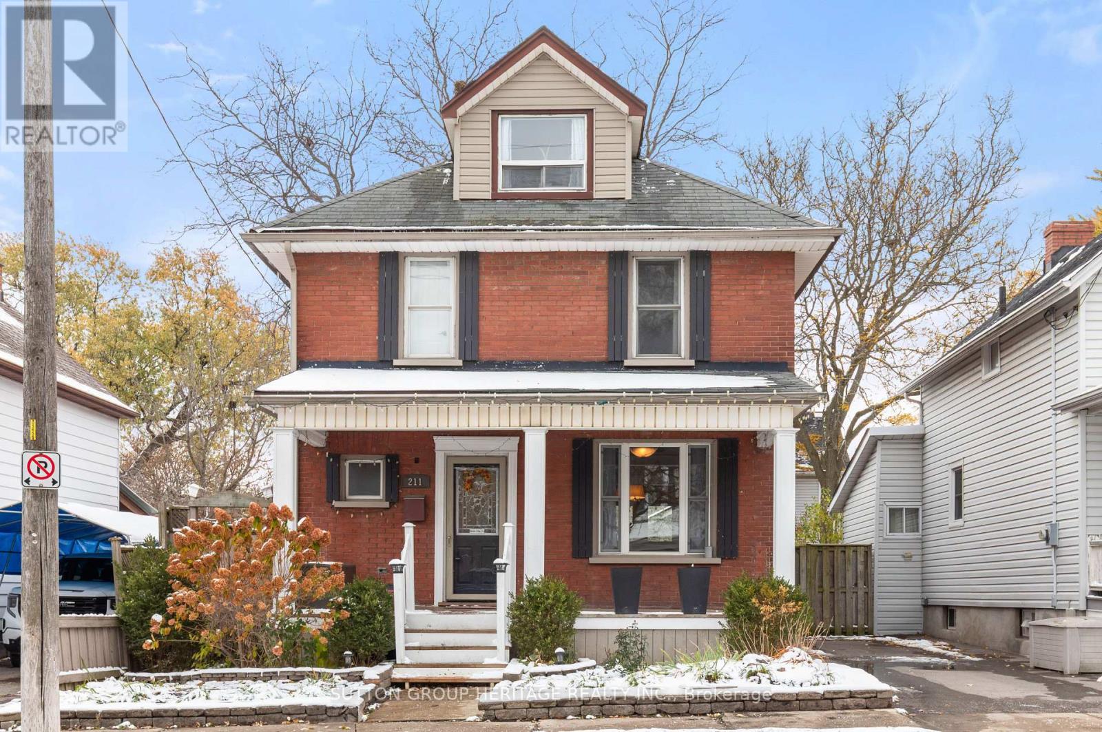 211 Gliddon Avenue, Oshawa, Ontario  L1H 1Y9 - Photo 2 - E12540852