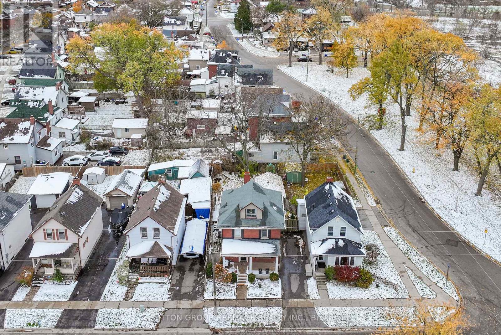 211 Gliddon Avenue, Oshawa, Ontario  L1H 1Y9 - Photo 4 - E12540852