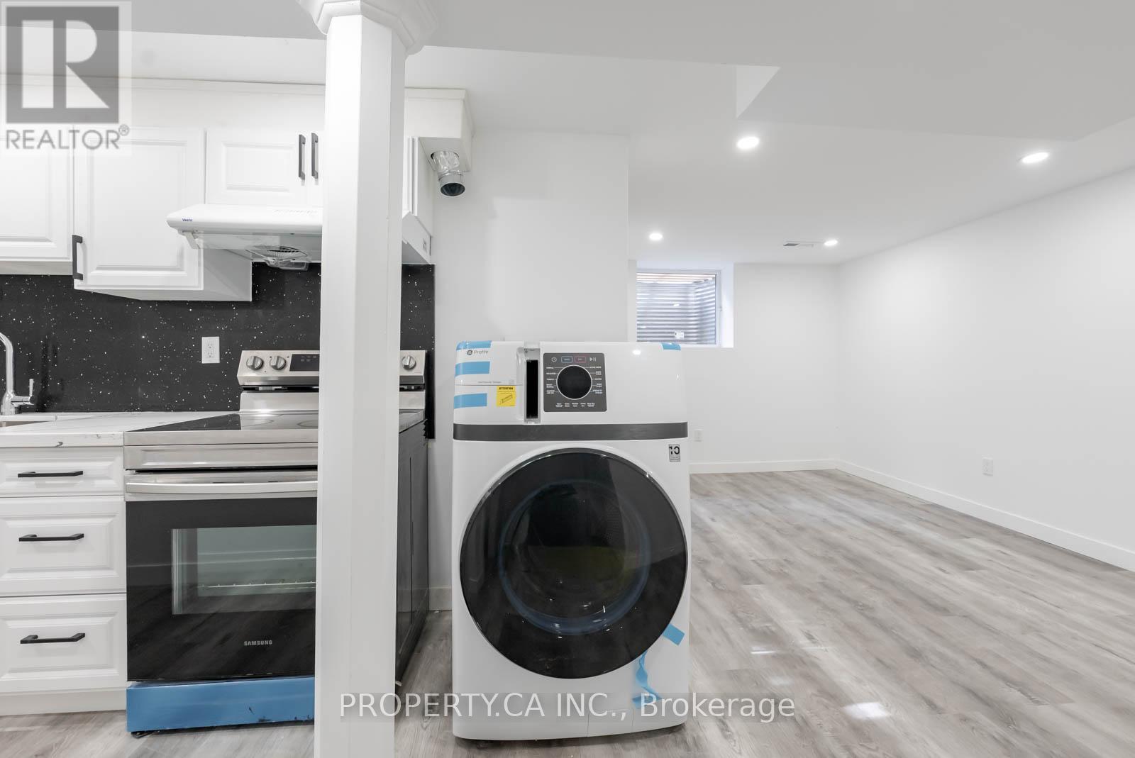 Bsmnt B - 15 Riant Street, Toronto, Ontario  M1M 3S8 - Photo 12 - E12540880