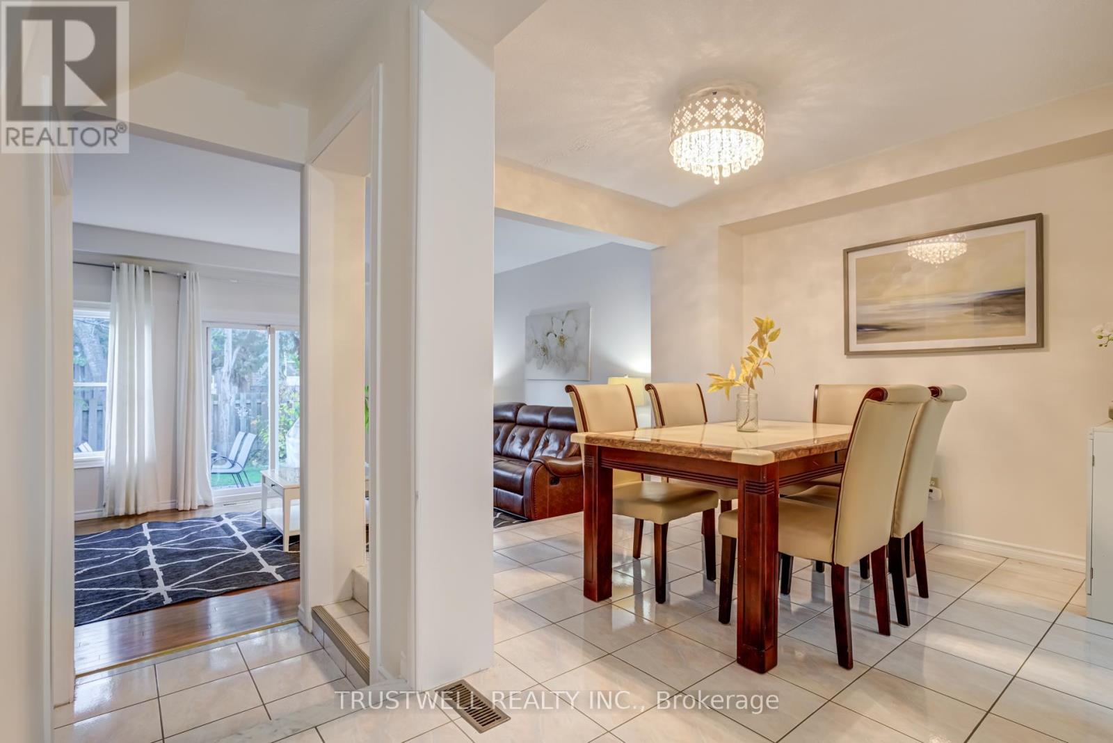 44 Caronia Square, Toronto, Ontario  M1B 2Z8 - Photo 4 - E12540896