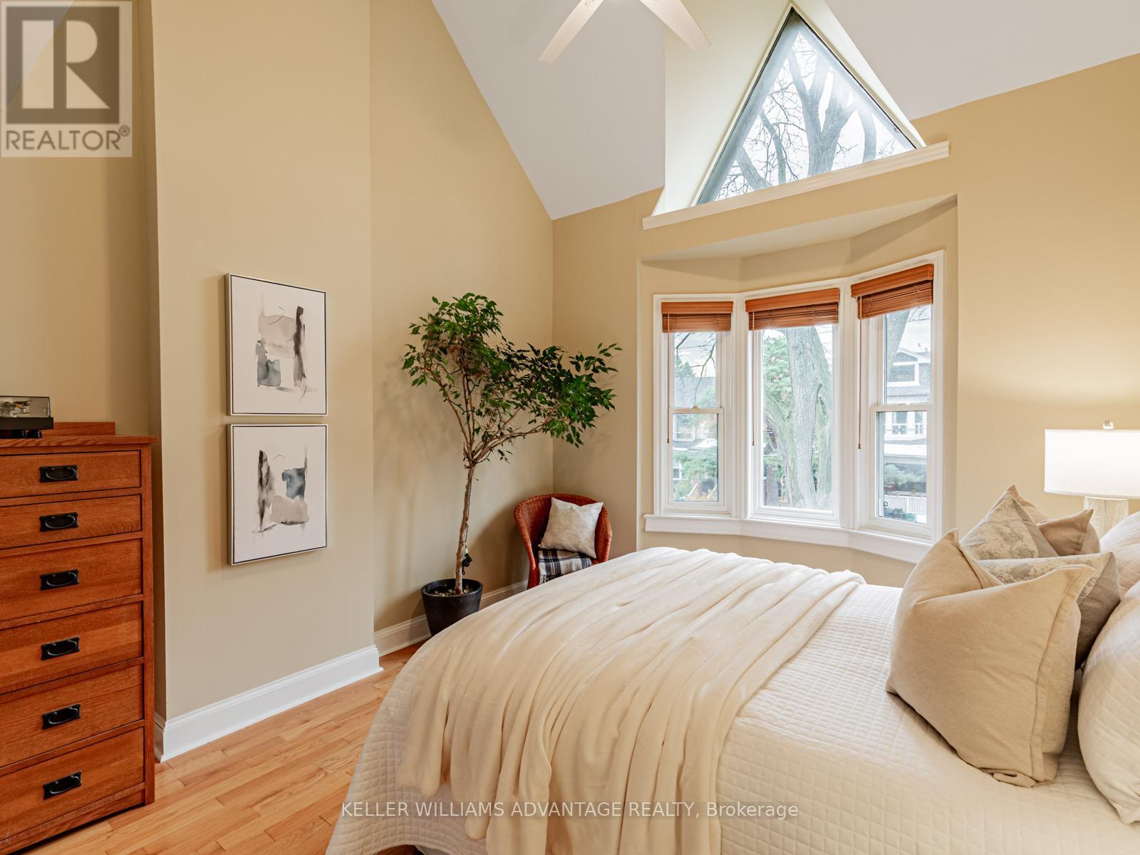 93 Gough Avenue, Toronto, Ontario  M4K 3N9 - Photo 14 - E12541004