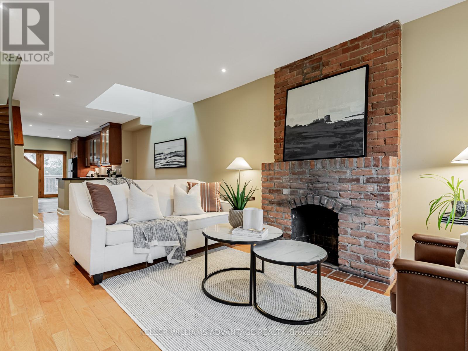 93 Gough Avenue, Toronto, Ontario  M4K 3N9 - Photo 2 - E12541004