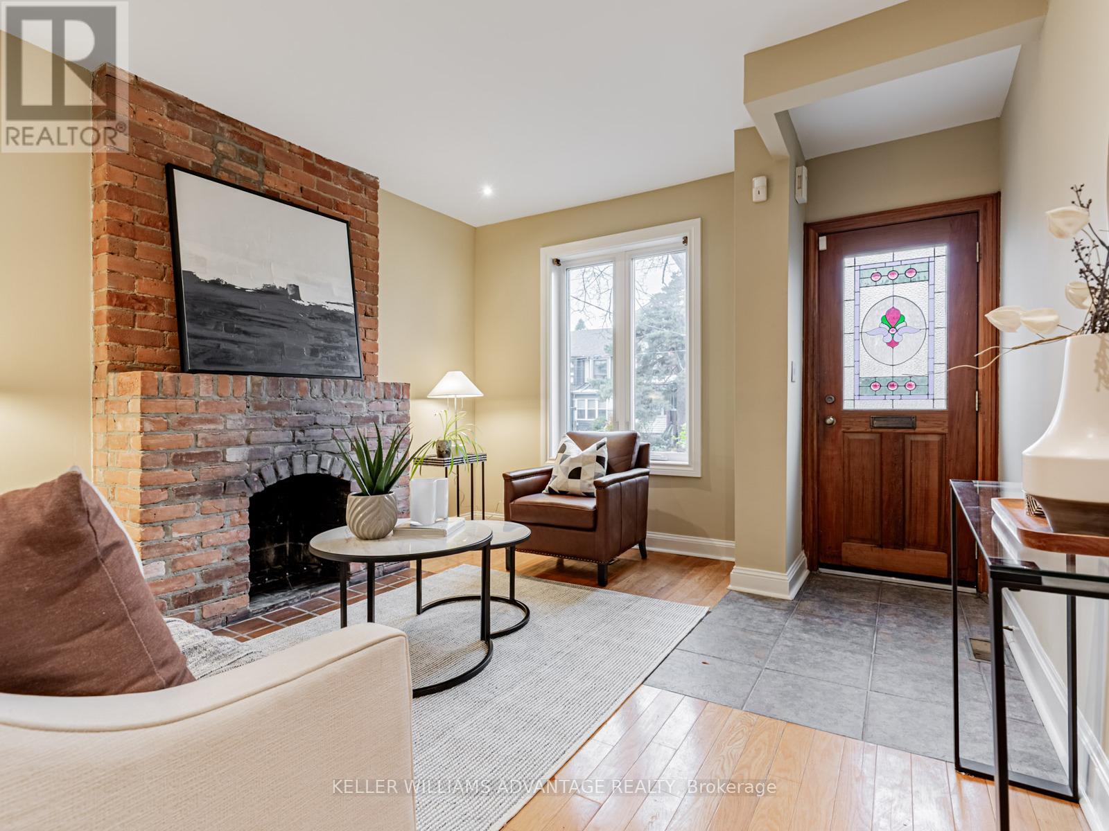 93 Gough Avenue, Toronto, Ontario  M4K 3N9 - Photo 3 - E12541004