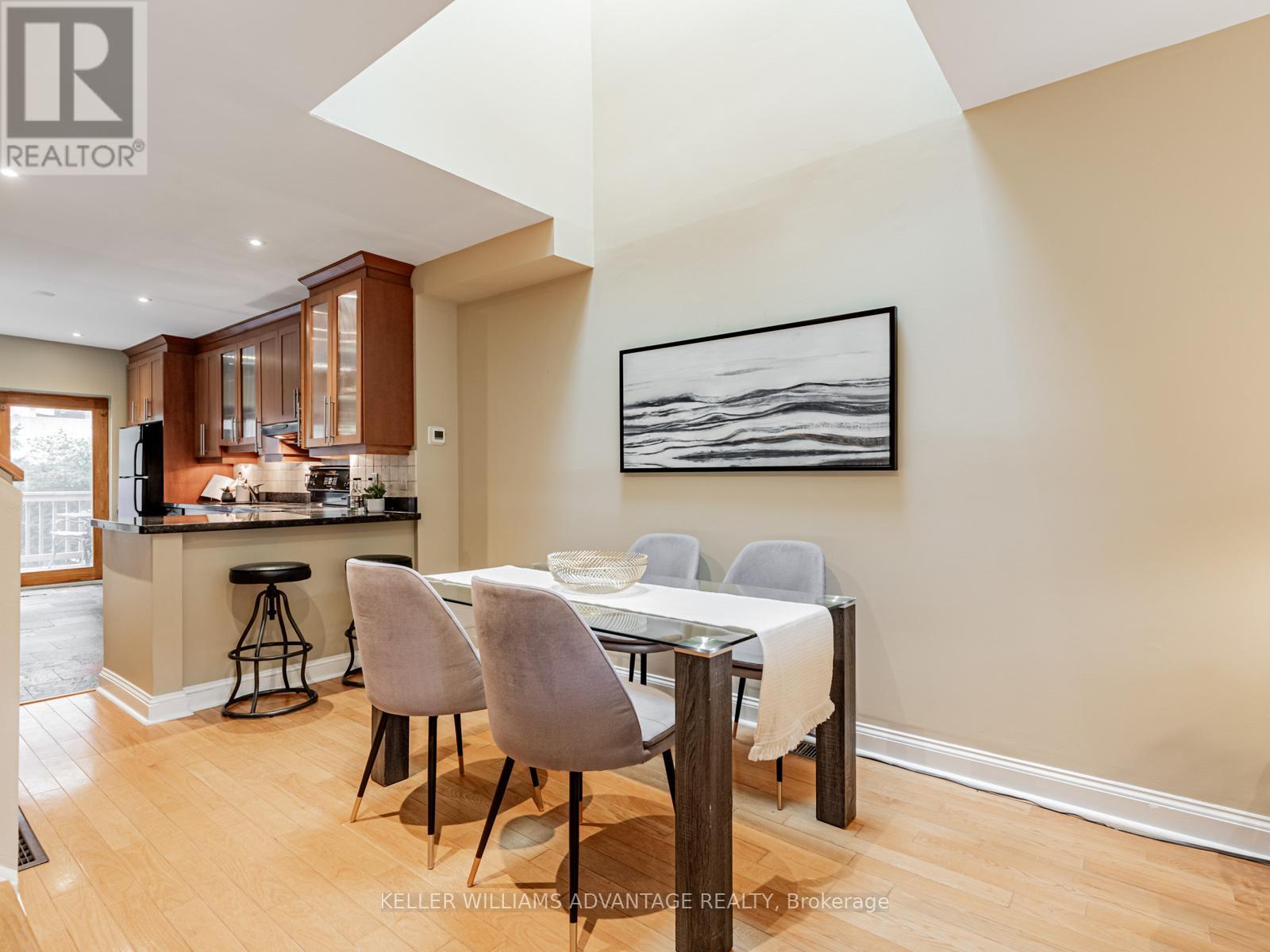 93 Gough Avenue, Toronto, Ontario  M4K 3N9 - Photo 5 - E12541004