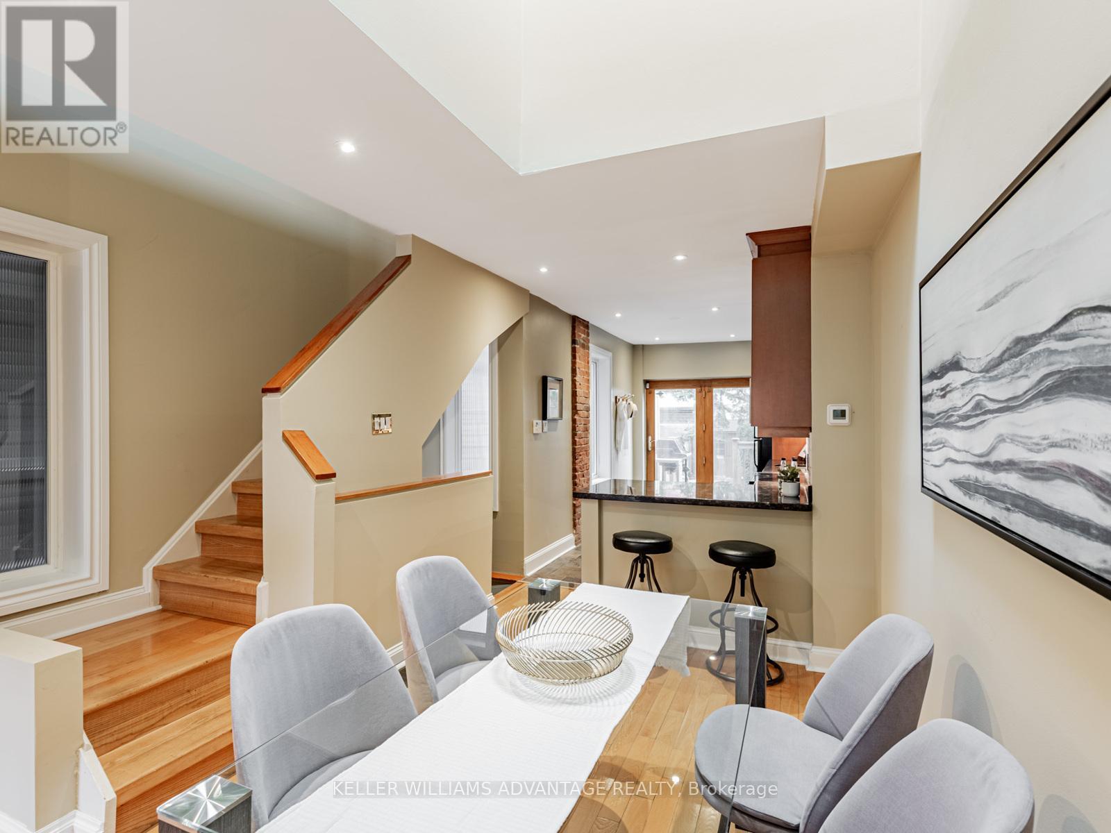 93 Gough Avenue, Toronto, Ontario  M4K 3N9 - Photo 6 - E12541004