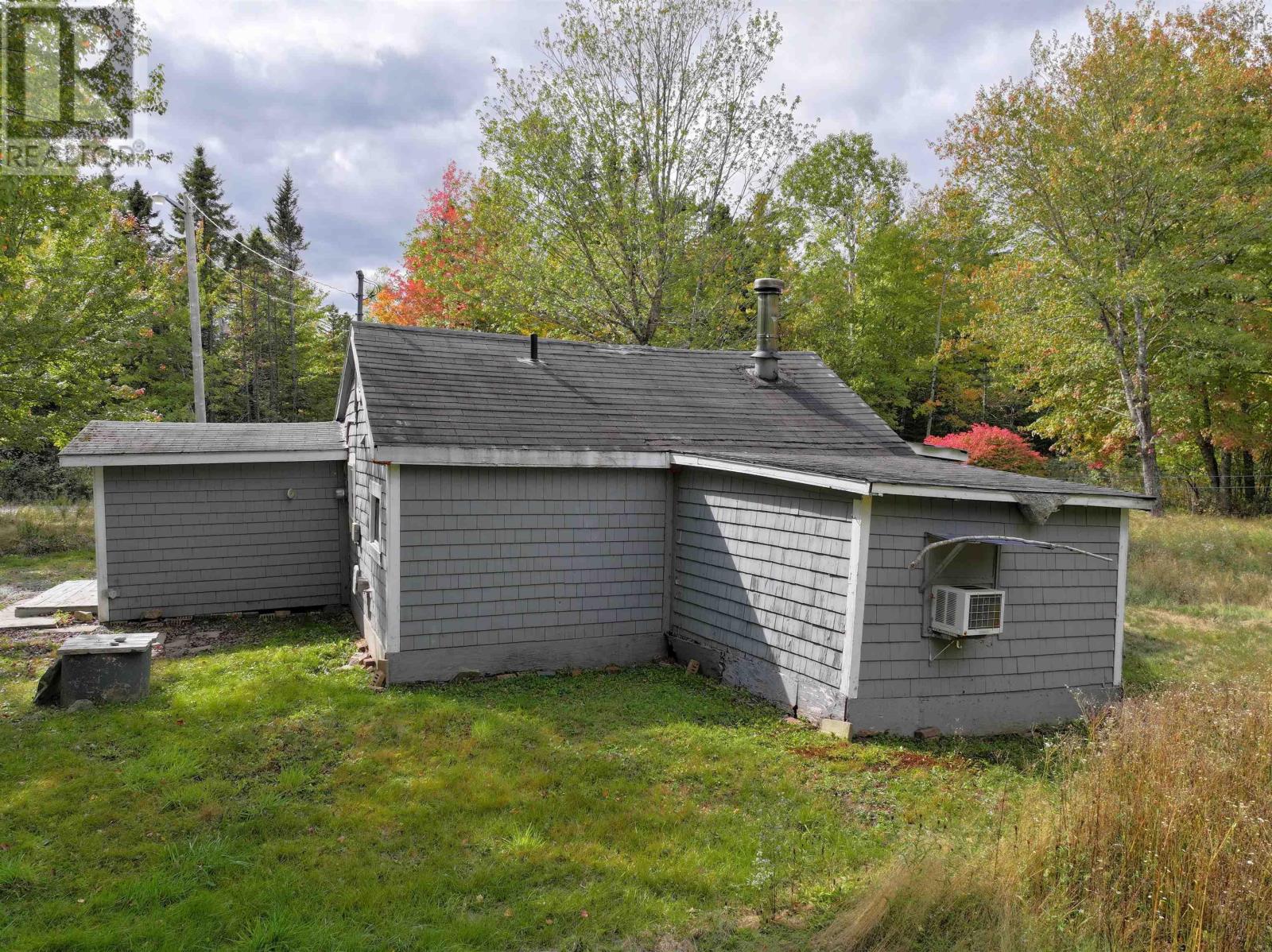 248 Lake Pleasant Road, Simpsons Corner, Nova Scotia  B0R 1E0 - Photo 4 - 202527749