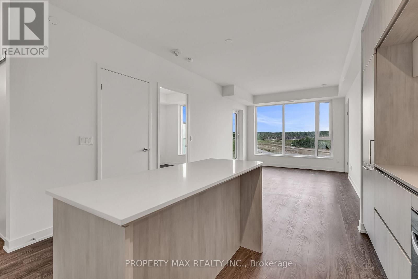 728 - 2 David Eyer Road, Richmond Hill, Ontario  L4S 0N6 - Photo 13 - N12540728