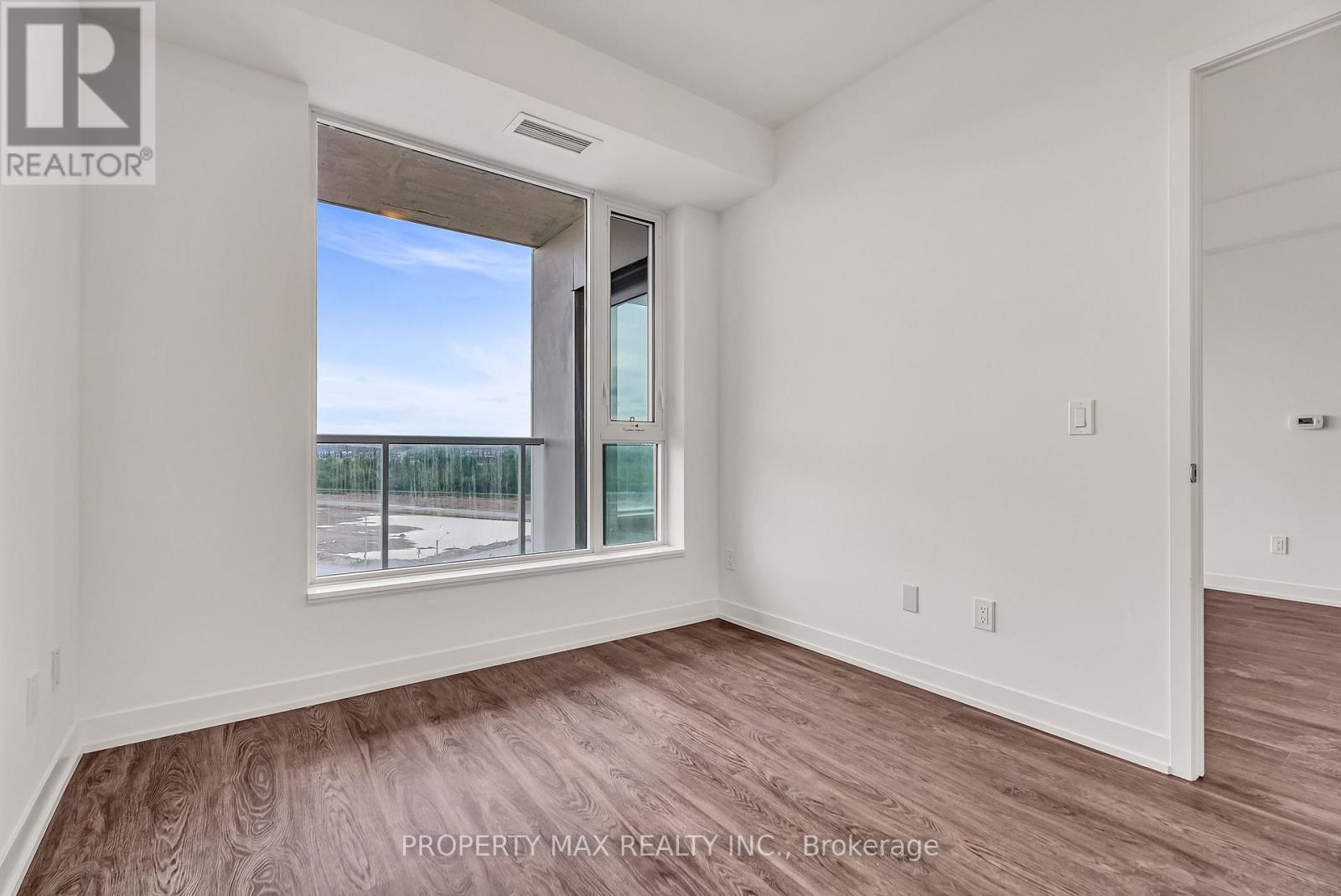 728 - 2 David Eyer Road, Richmond Hill, Ontario  L4S 0N6 - Photo 23 - N12540728