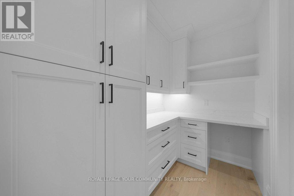 92 Howard Road, Newmarket, Ontario  L3Y 3G7 - Photo 13 - N12540742