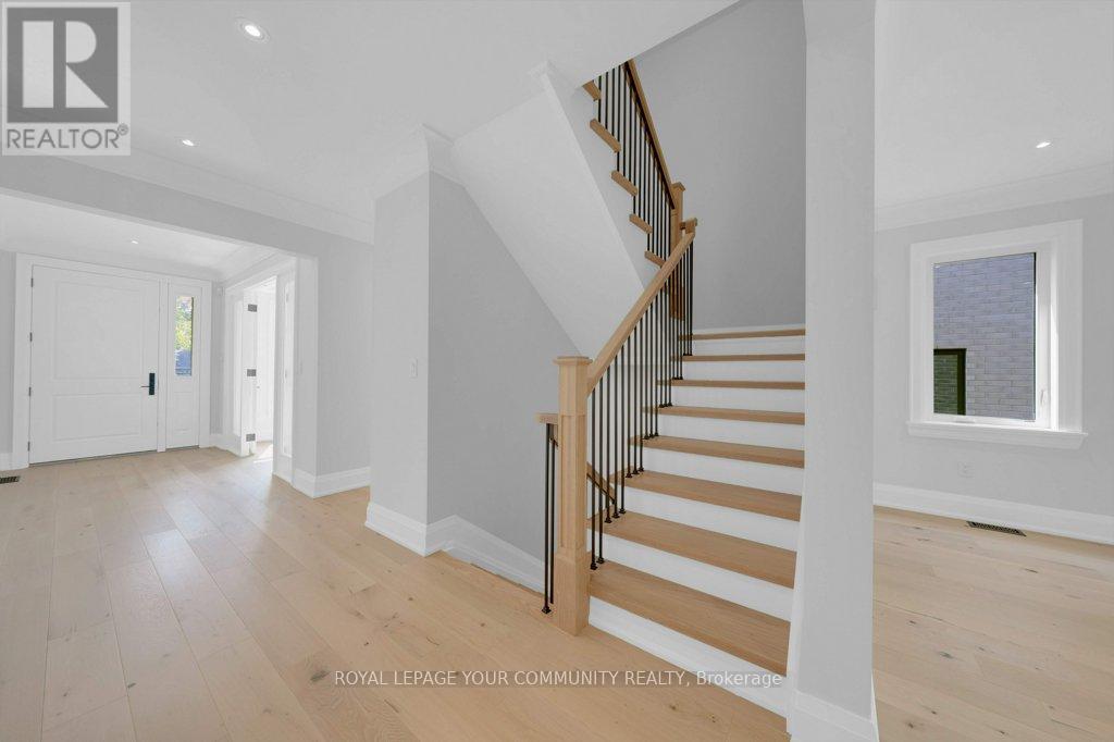 92 Howard Road, Newmarket, Ontario  L3Y 3G7 - Photo 17 - N12540742