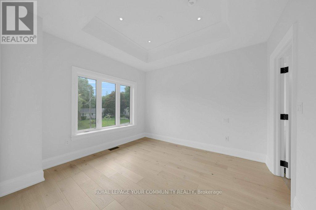 92 Howard Road, Newmarket, Ontario  L3Y 3G7 - Photo 33 - N12540742