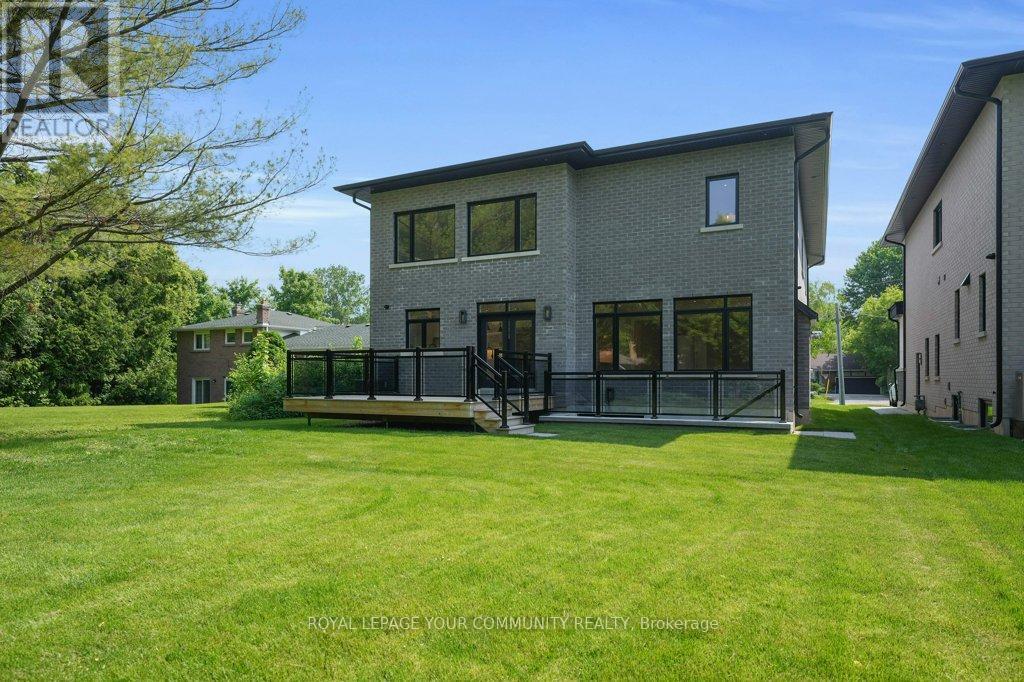 92 Howard Road, Newmarket, Ontario  L3Y 3G7 - Photo 43 - N12540742