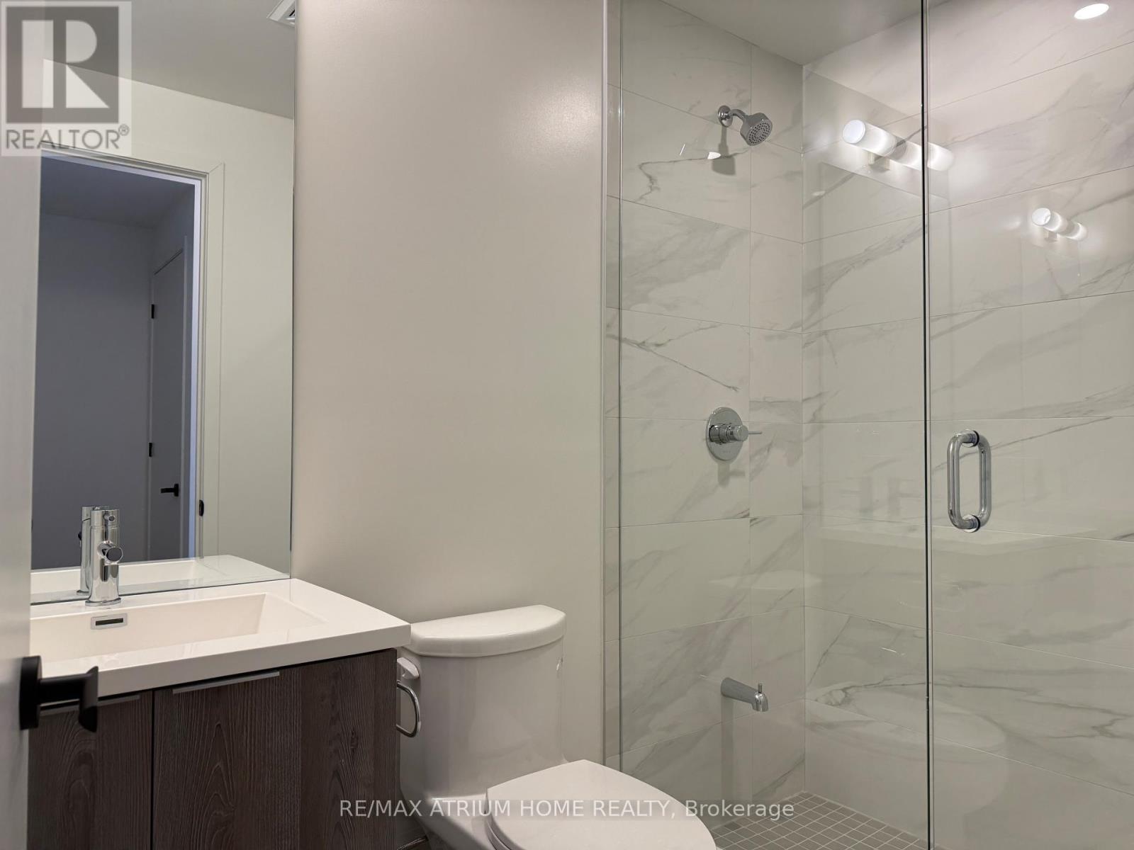 1206 - 8 Interchange Way, Vaughan, Ontario  L4K 0R2 - Photo 7 - N12540774