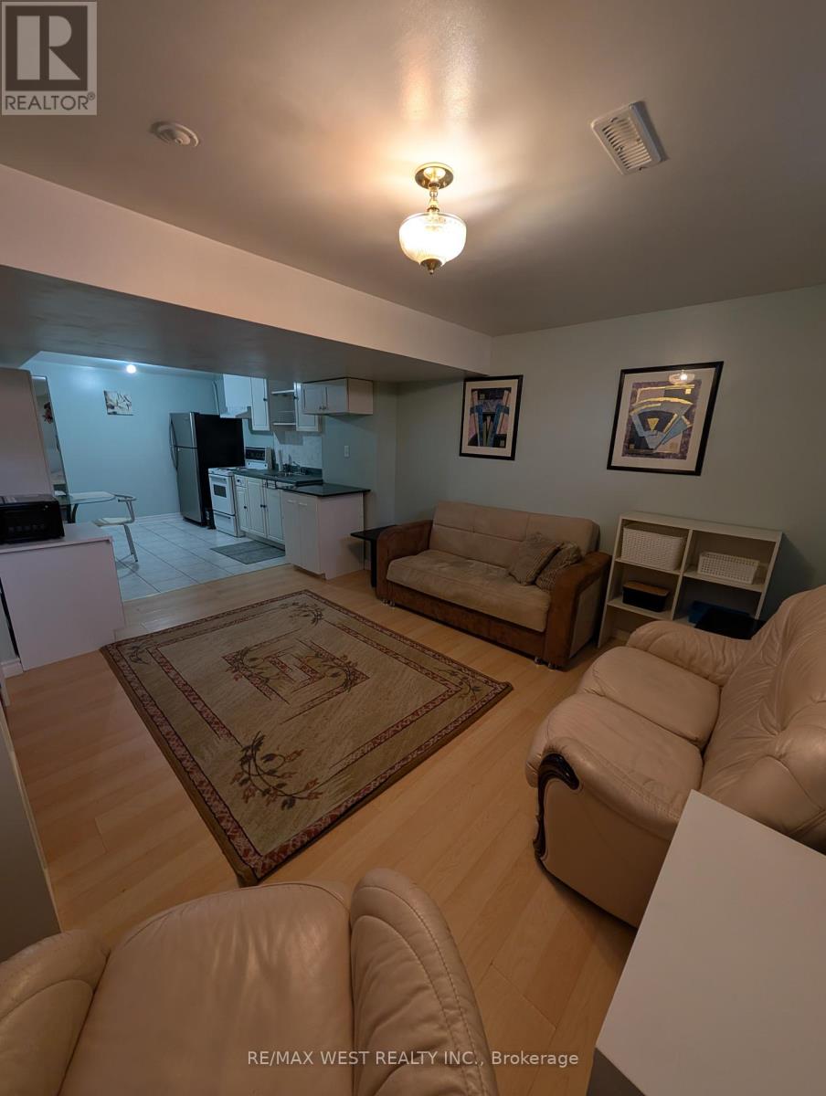 14 Thornway Avenue, Vaughan, Ontario  L4J 7R8 - Photo 5 - N12540850