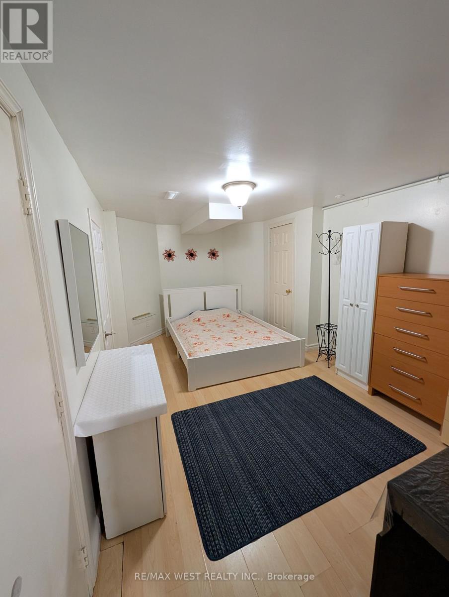 14 Thornway Avenue, Vaughan, Ontario  L4J 7R8 - Photo 8 - N12540850