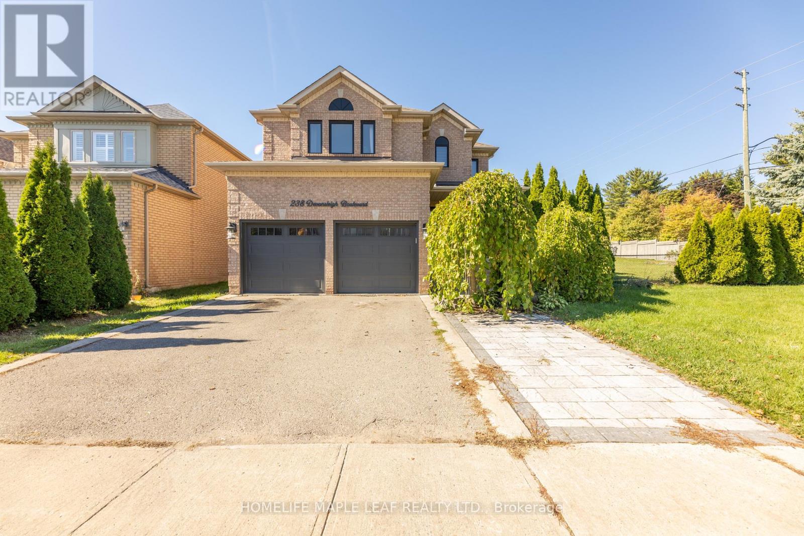 238 DEVONSLEIGH BOULEVARD, Richmond Hill, Ontario