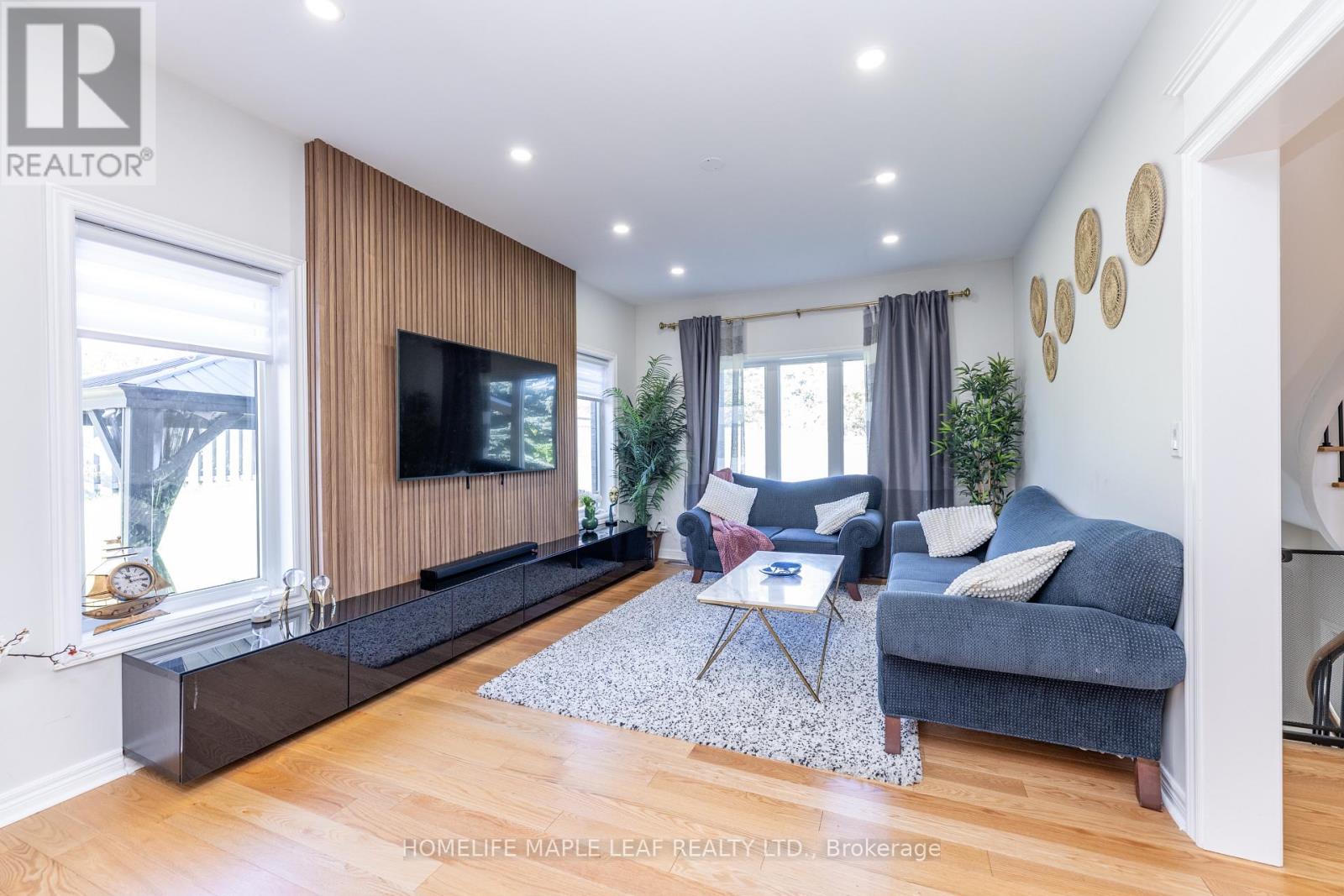 238 Devonsleigh Boulevard, Richmond Hill, Ontario  L4S 2P8 - Photo 12 - N12540918