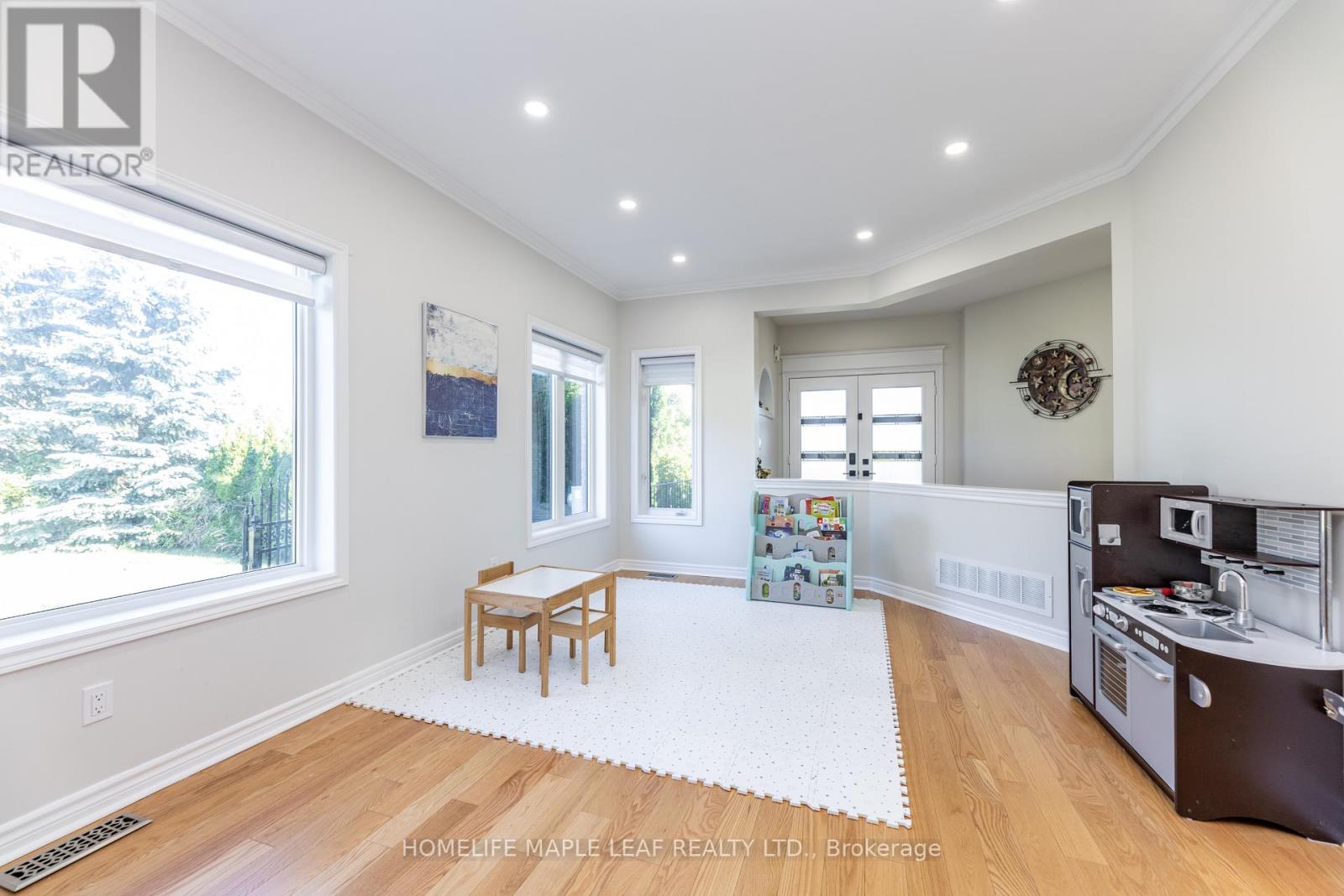 238 Devonsleigh Boulevard, Richmond Hill, Ontario  L4S 2P8 - Photo 5 - N12540918