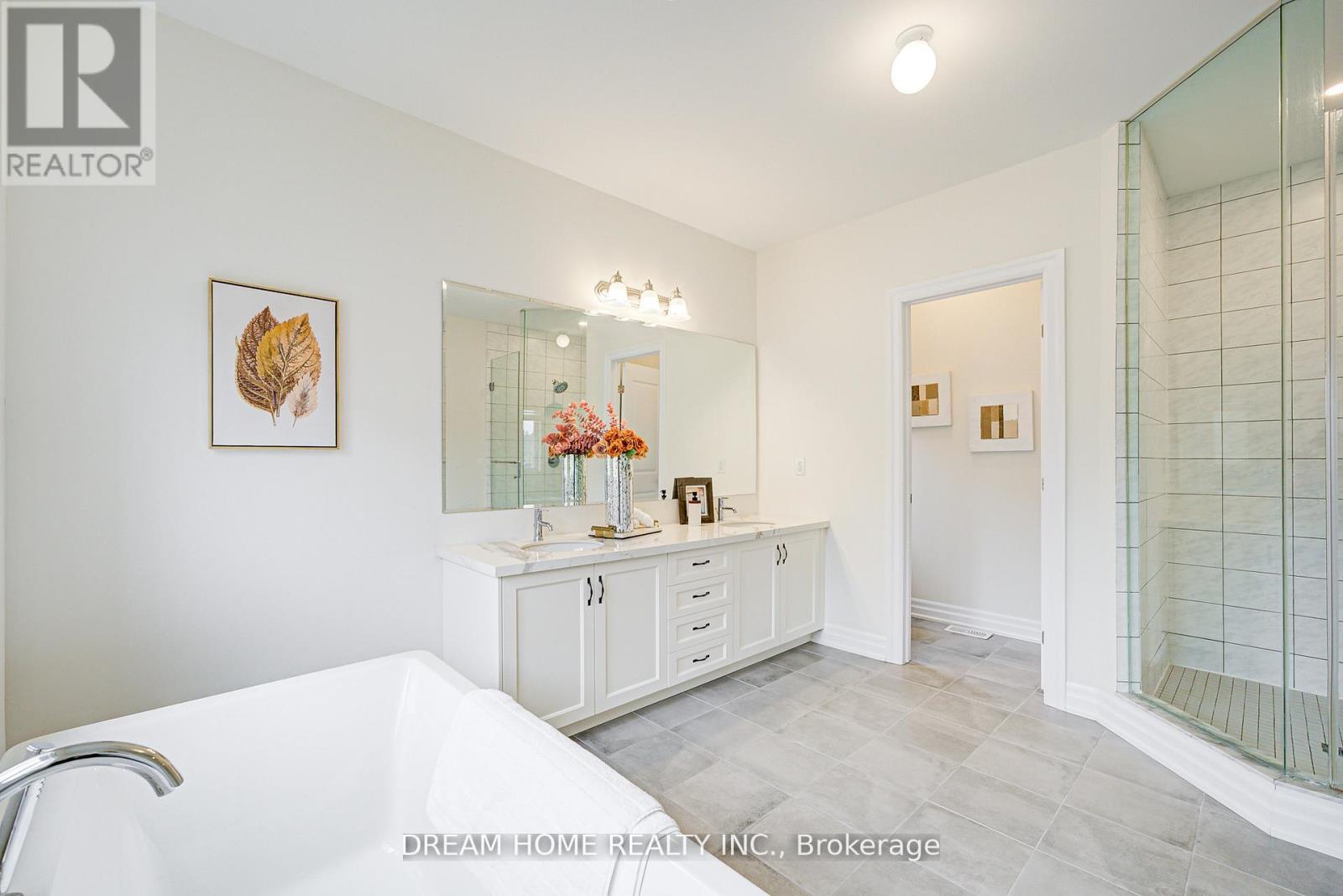 113 Betelho Circle, Aurora, Ontario  L4G 3X5 - Photo 19 - N12540994