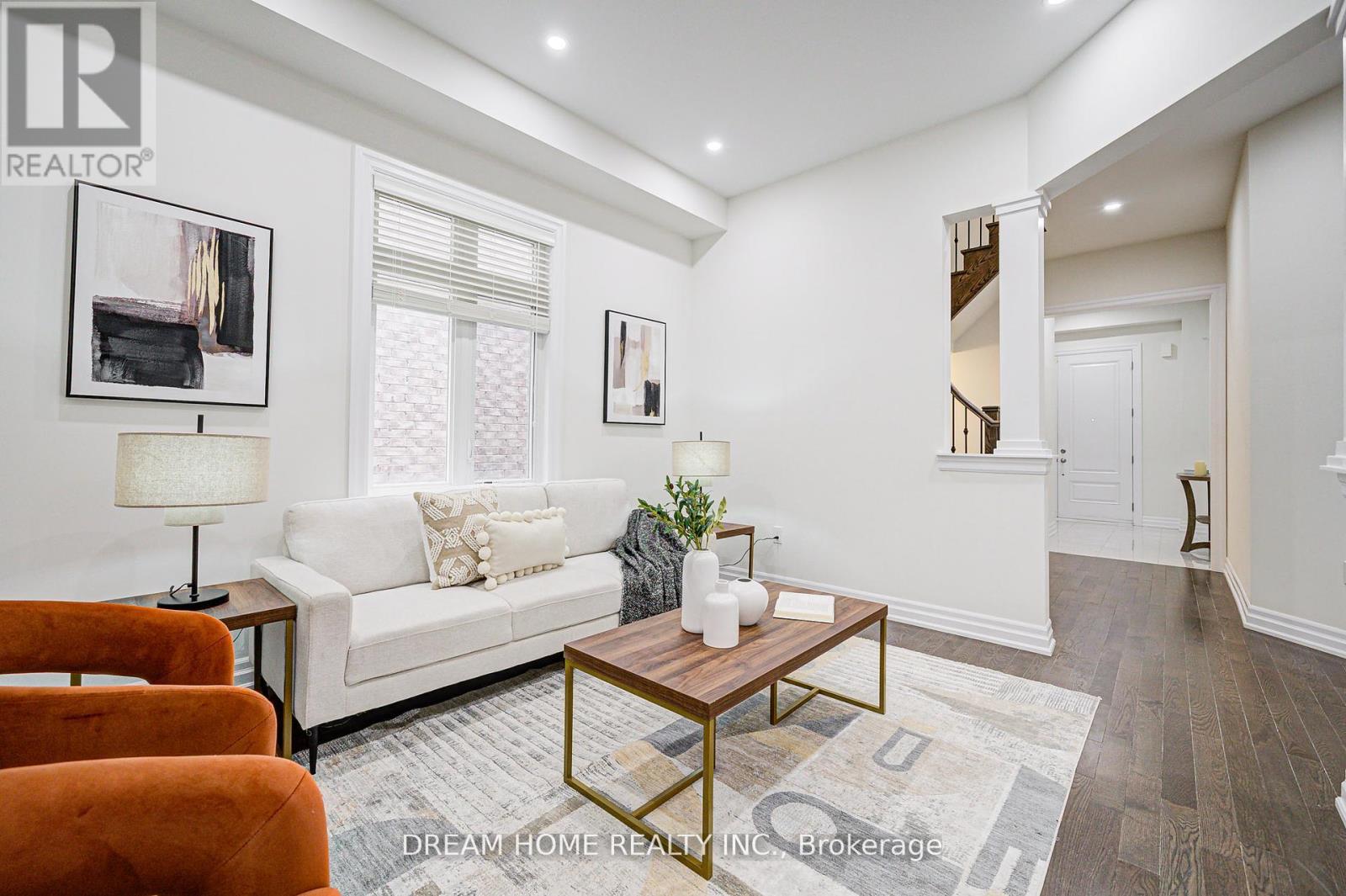 113 Betelho Circle, Aurora, Ontario  L4G 3X5 - Photo 5 - N12540994