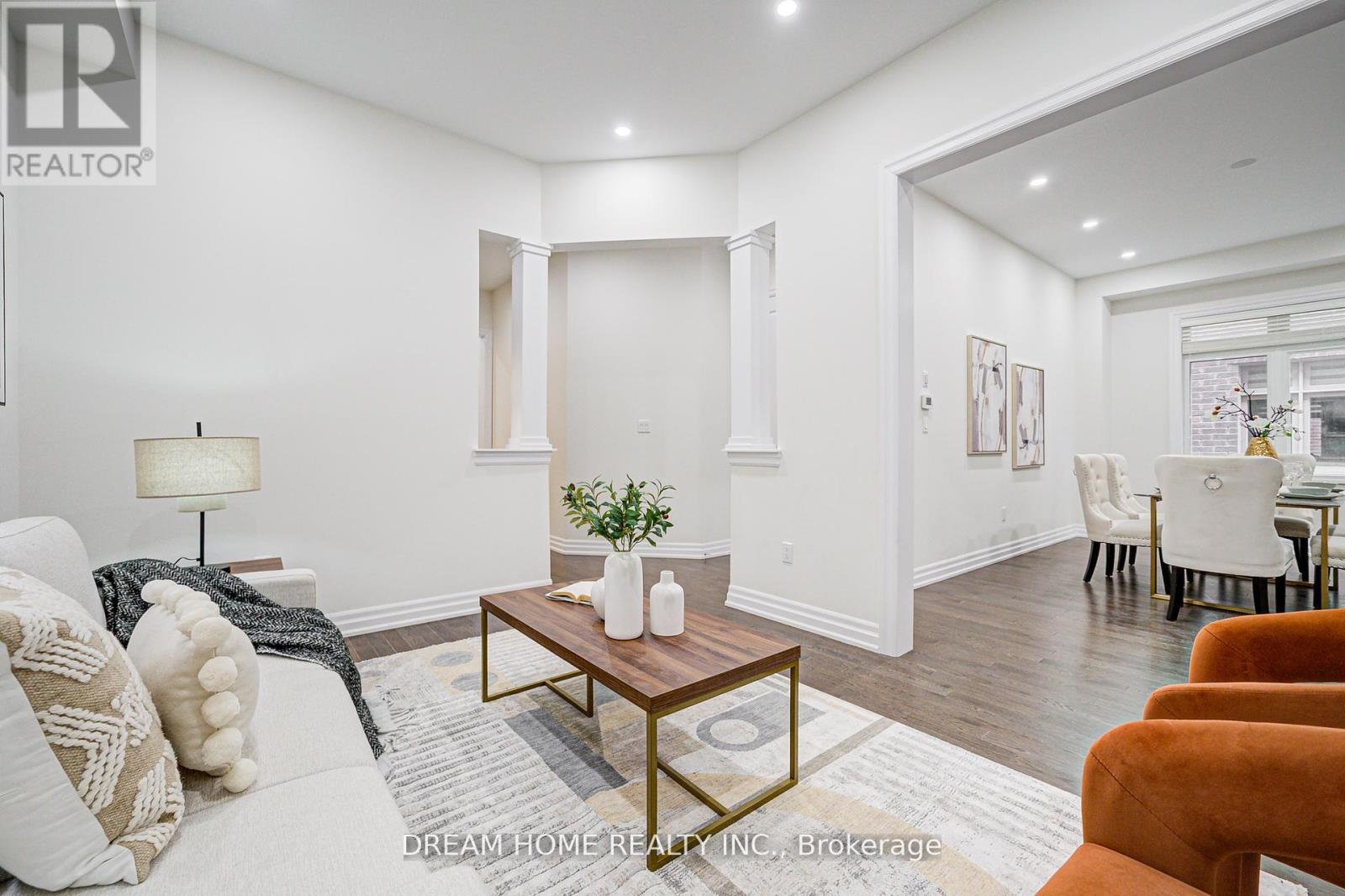 113 Betelho Circle, Aurora, Ontario  L4G 3X5 - Photo 6 - N12540994