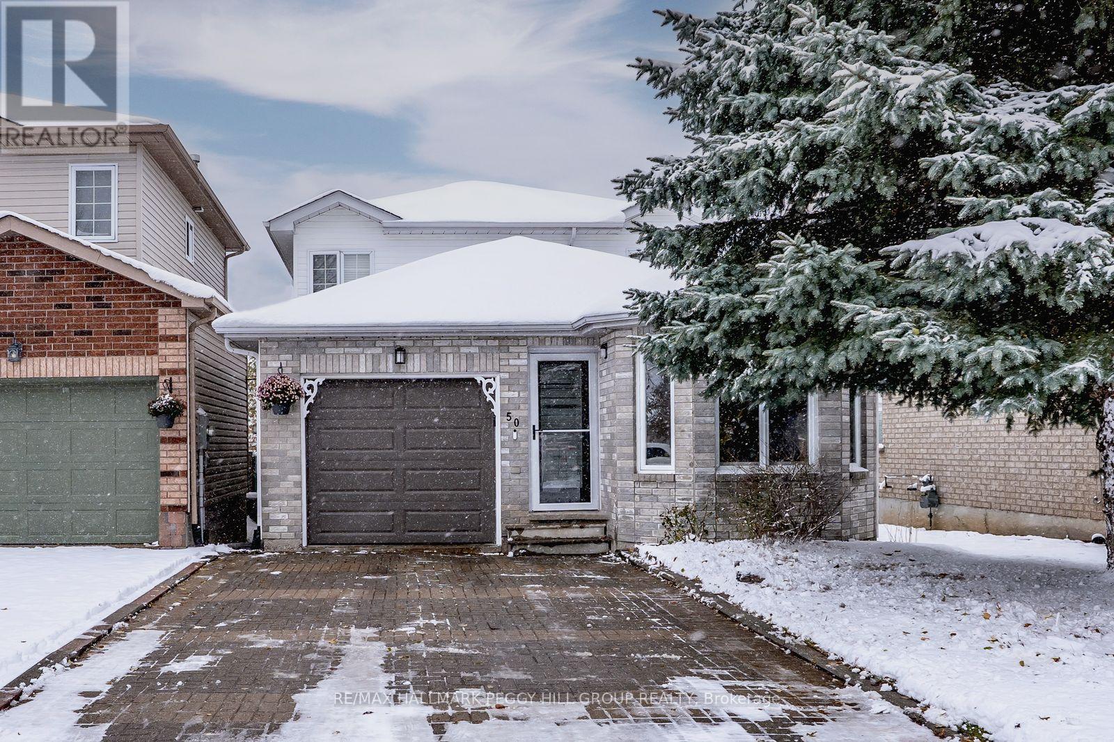 50 DOWNING CRESCENT, Barrie, Ontario