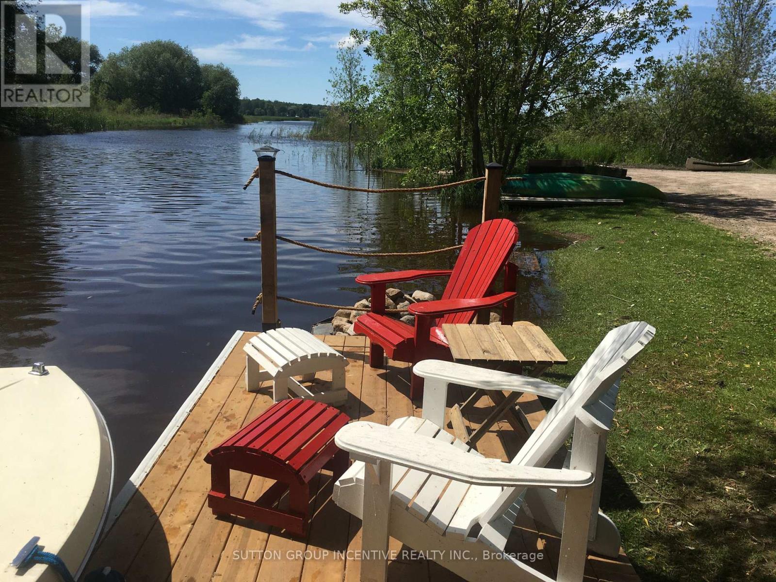 15 Playfair Drive, Tay, Ontario  L0K 2C0 - Photo 18 - S12540946